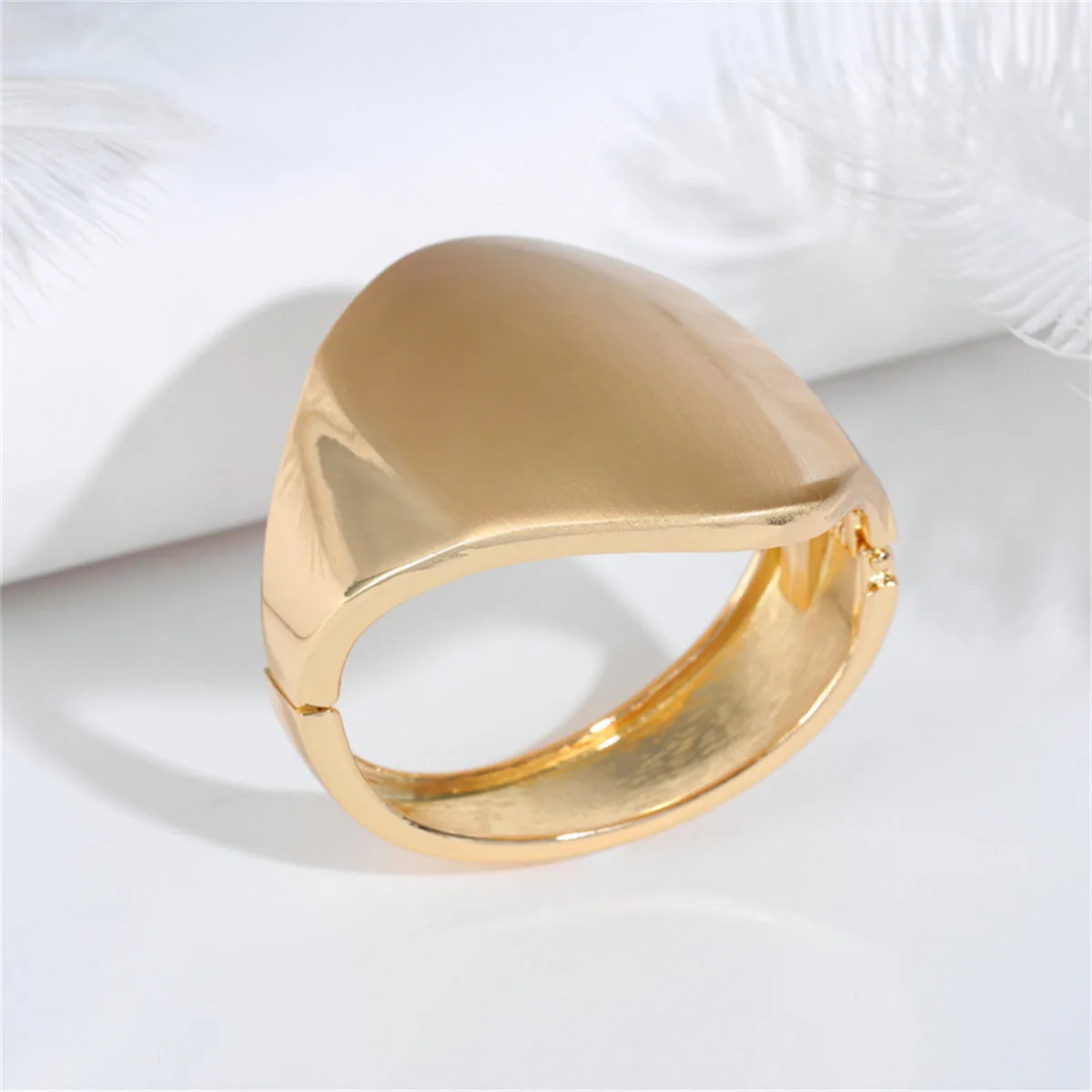 18K Gold-Plated Oval Face Hinge Bangle