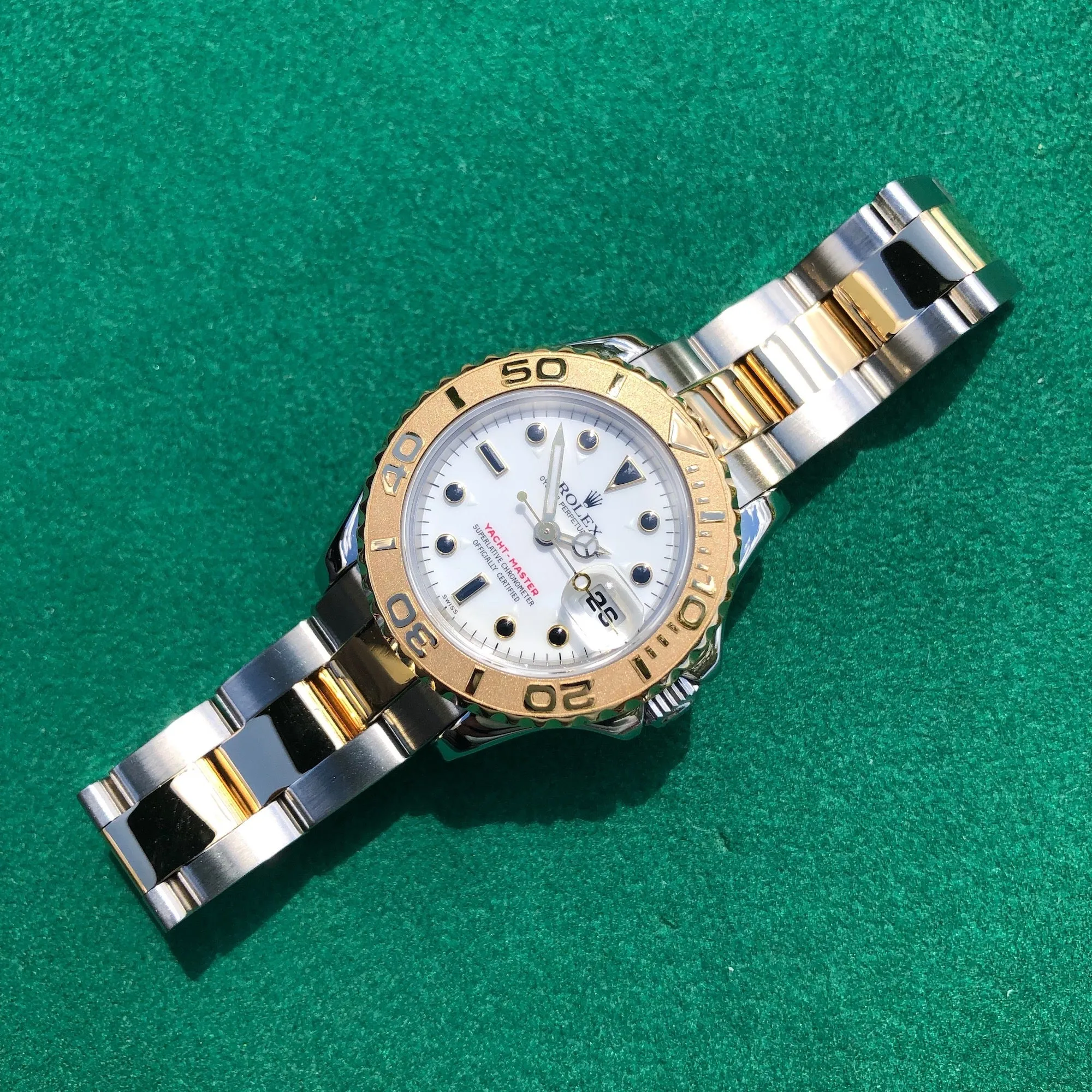 1997 Rolex Yachtmaster 69623 Ladies Two Tone Steel Gold White Oyster Wristwatch Box Papers