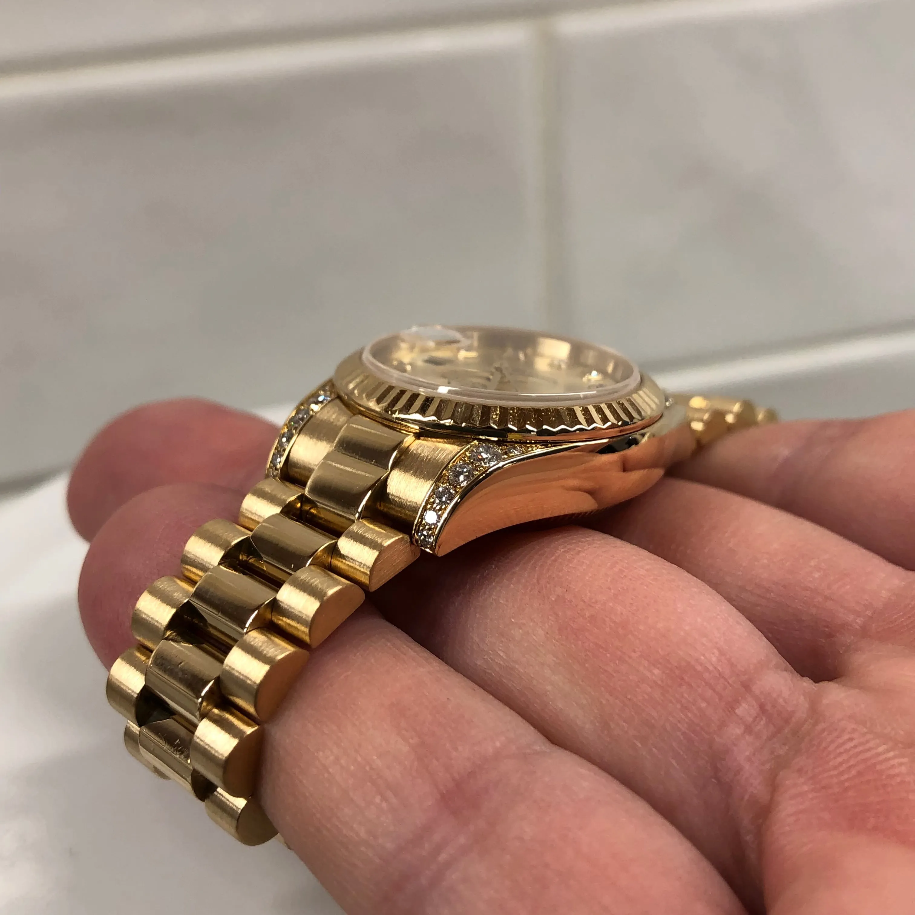 2001 Rolex Datejust 179238 Ladies President Diamond Lugs and Dial Yellow Gold Wristwatch