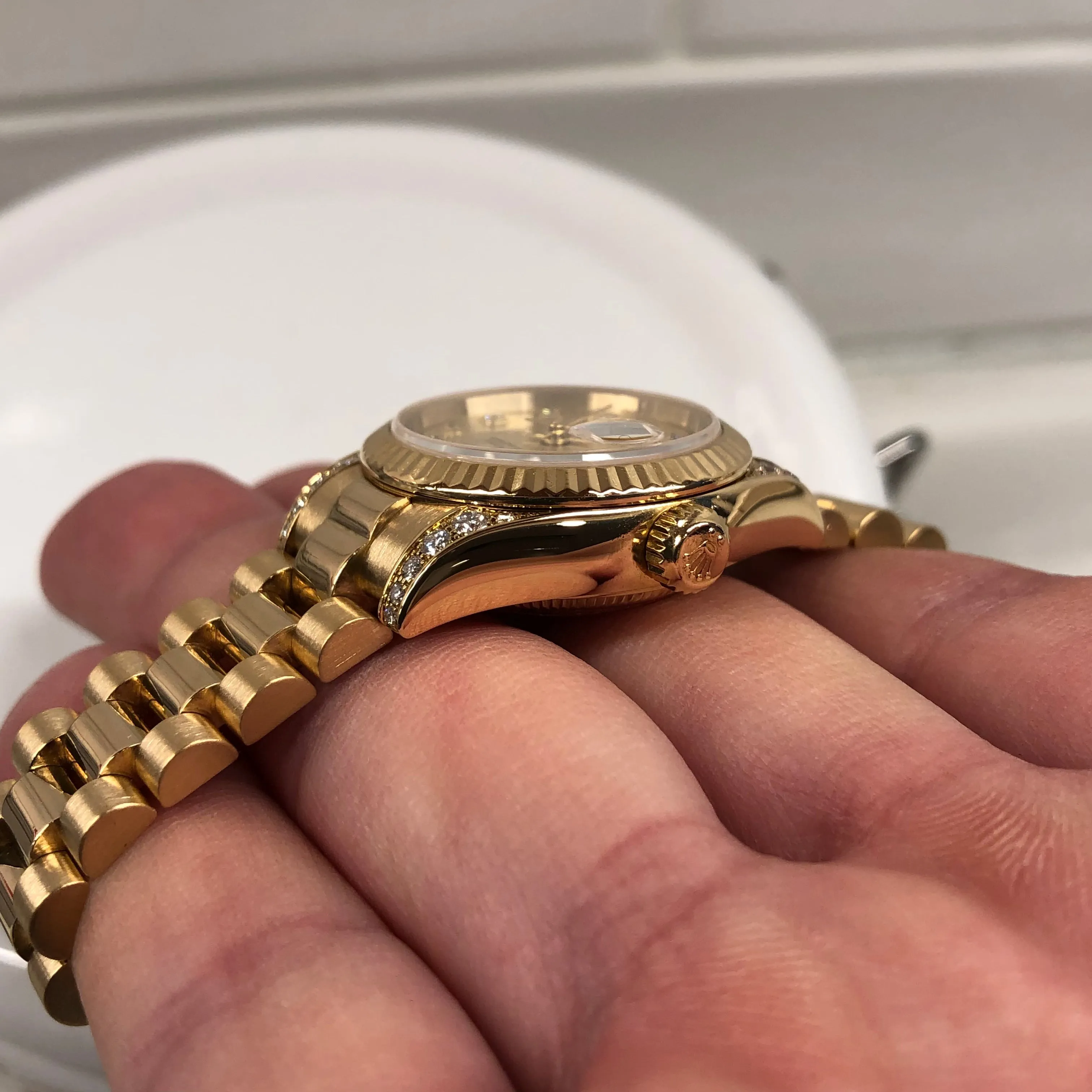 2001 Rolex Datejust 179238 Ladies President Diamond Lugs and Dial Yellow Gold Wristwatch