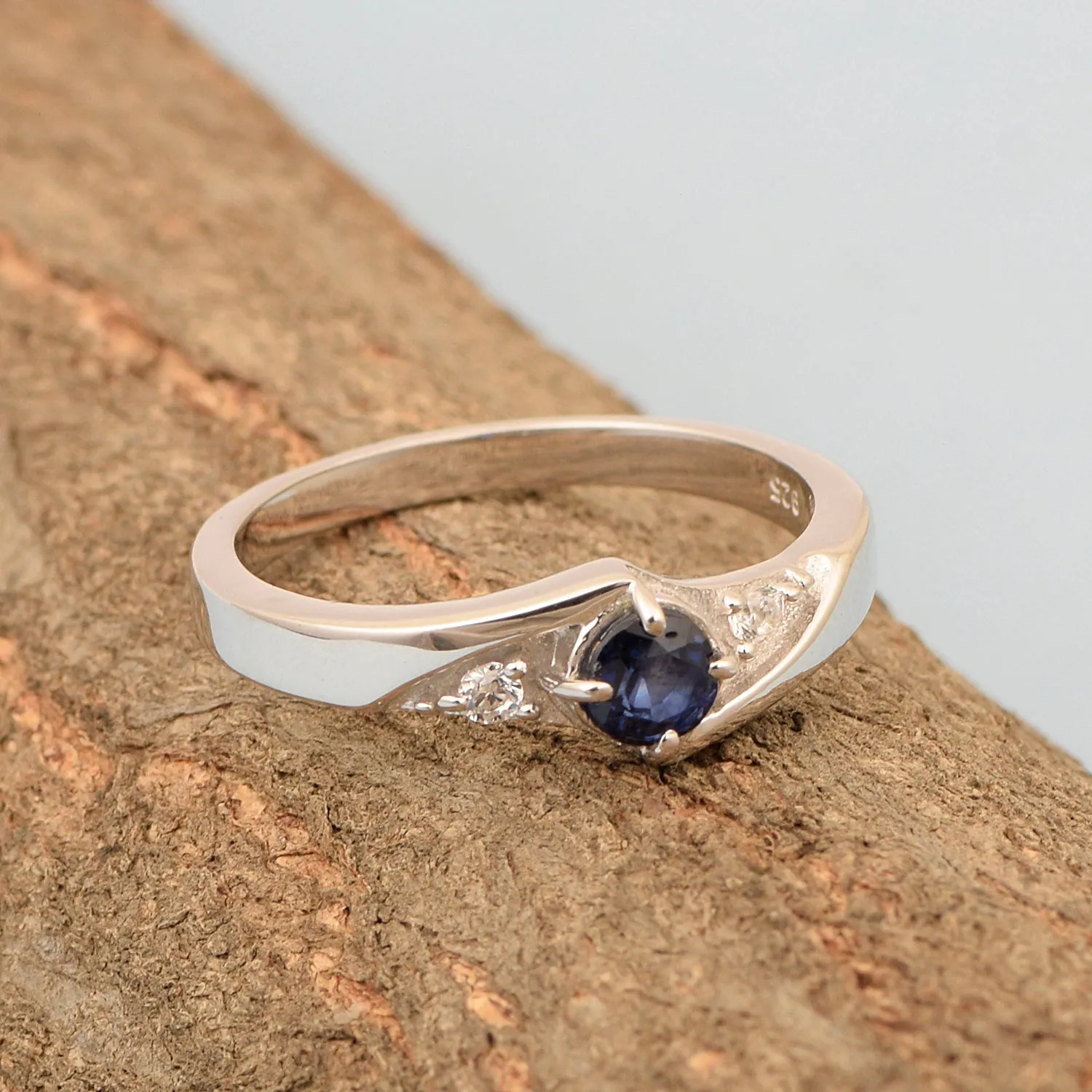 925 Sterling Silver Round Cut 4mm Blue Sapphire Women's Engagement Ring