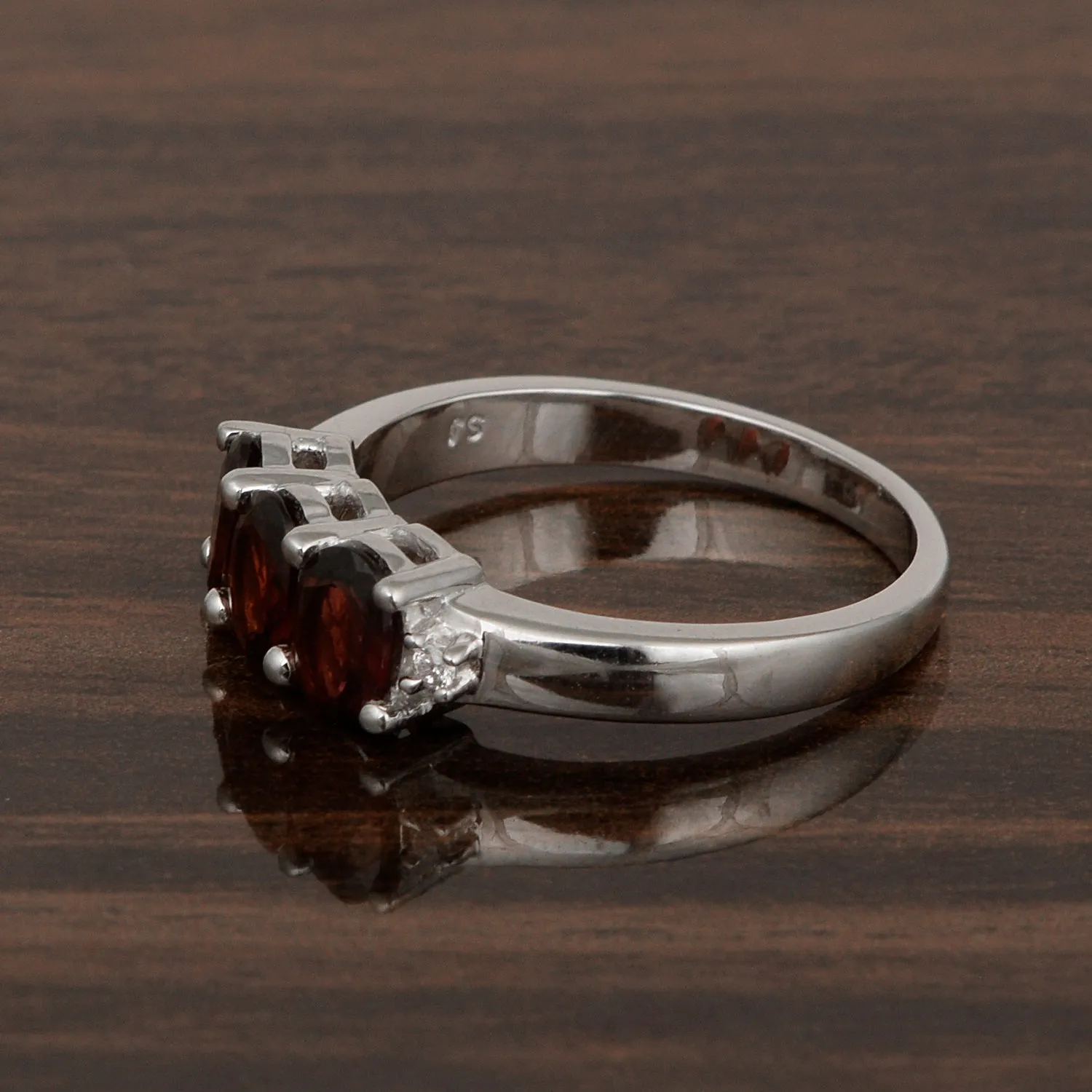 925 Sterling Silver Three-Stone Oval 1.35 Ctw Garnet Women's Ring