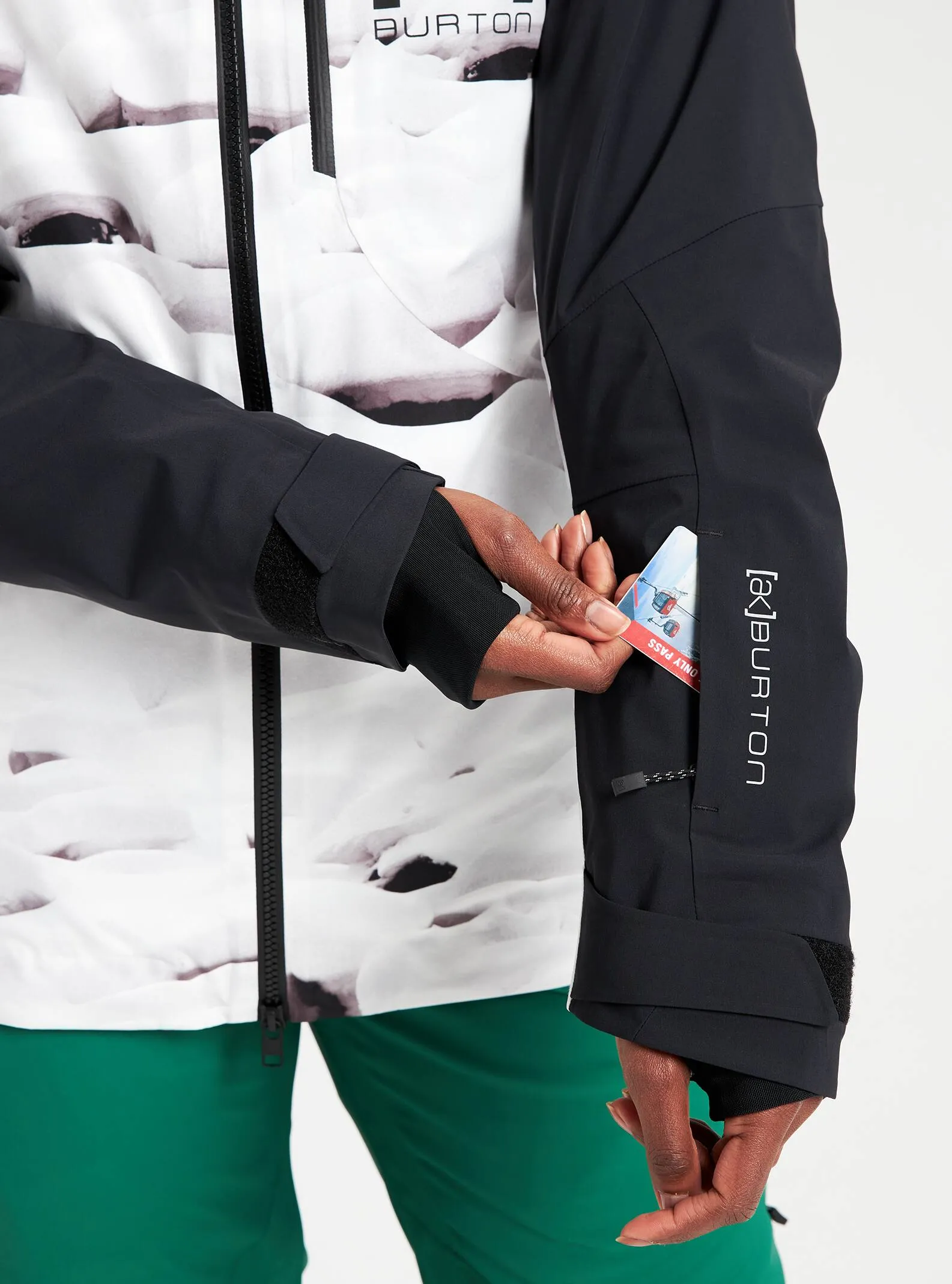 [ak] GORE-TEX 2L Embark Snowboard Jacket 2022