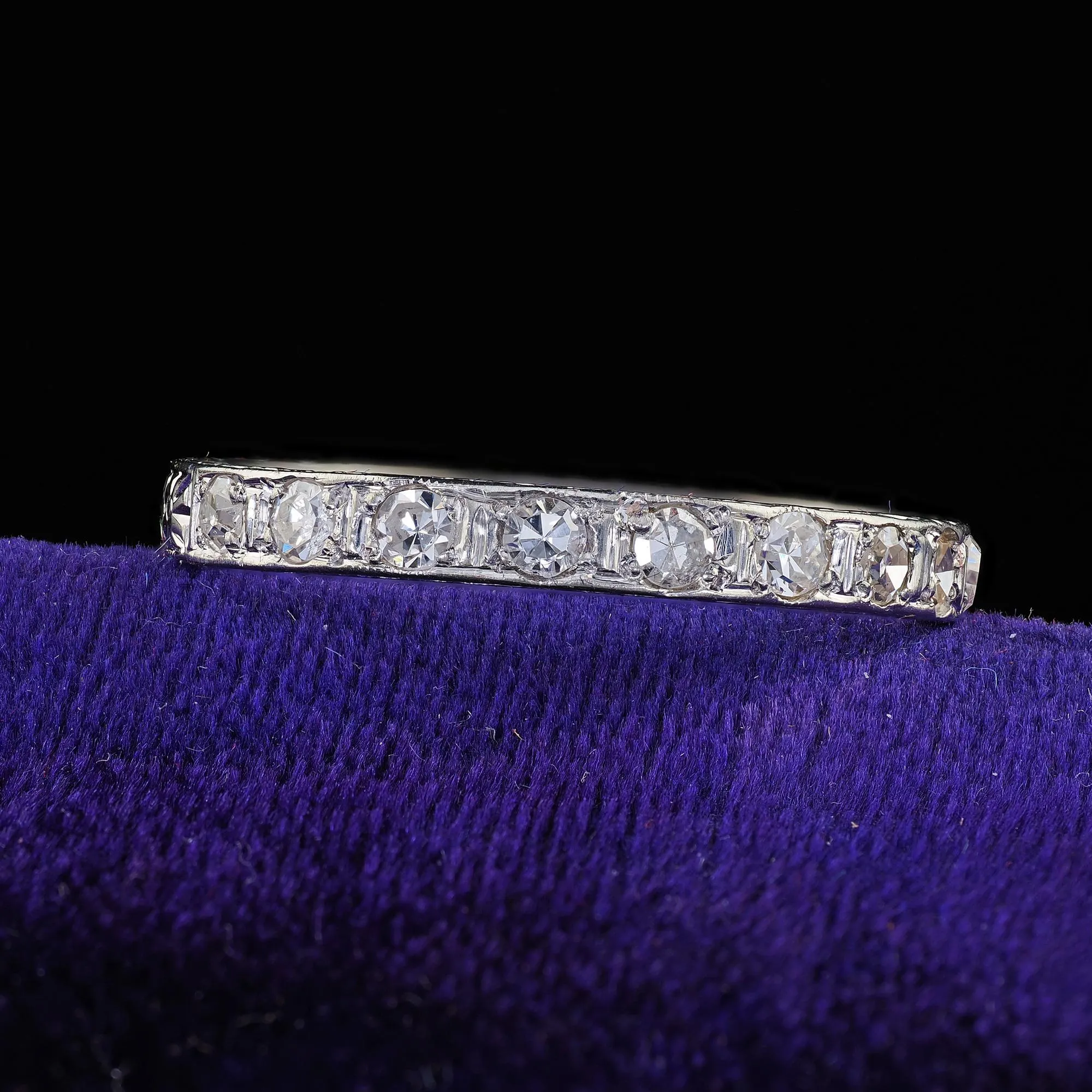 Antique Art Deco 18K White Gold Single Cut Diamond Engraved Wedding Band
