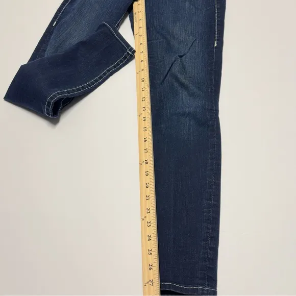 Authentic True Religion Serena Womens Blue Jeans Size 25 metal buttons Preppy