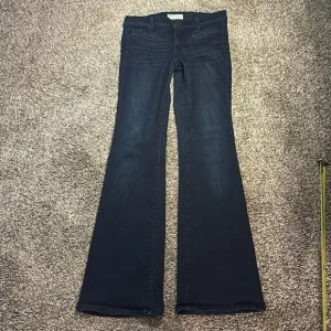 Banana Republic MidRise Wideleg Flare Jeans Sz 26/2