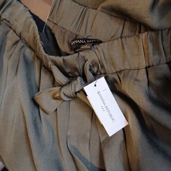 🤩Banana Republic Size S Women's Skirt olive green Midi Lined Belted boho New