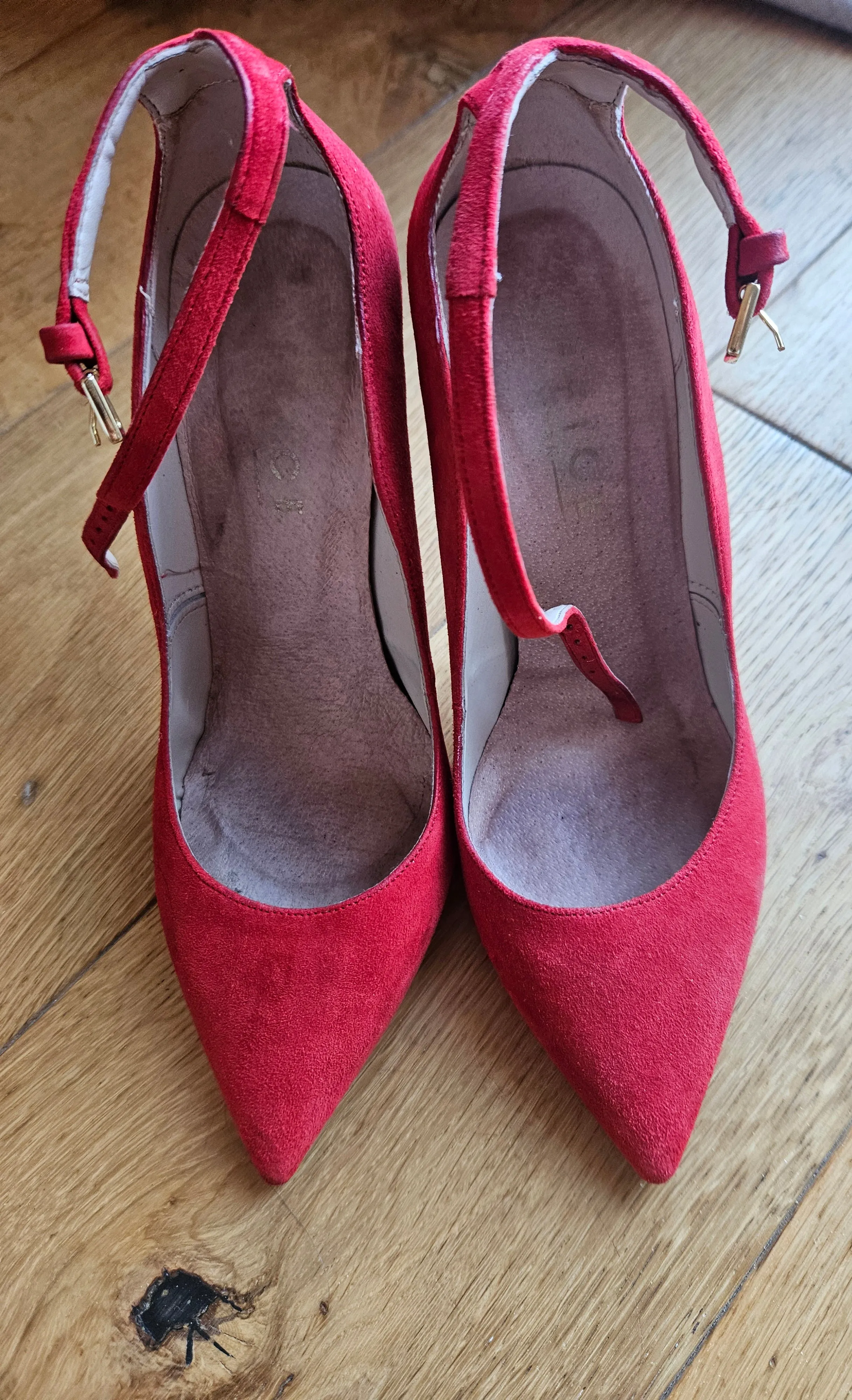 Beautiful Red Heels with Strap / UK5 / Well Worn