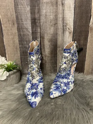 Boots Ankle Heels By Cmc  Size: 10