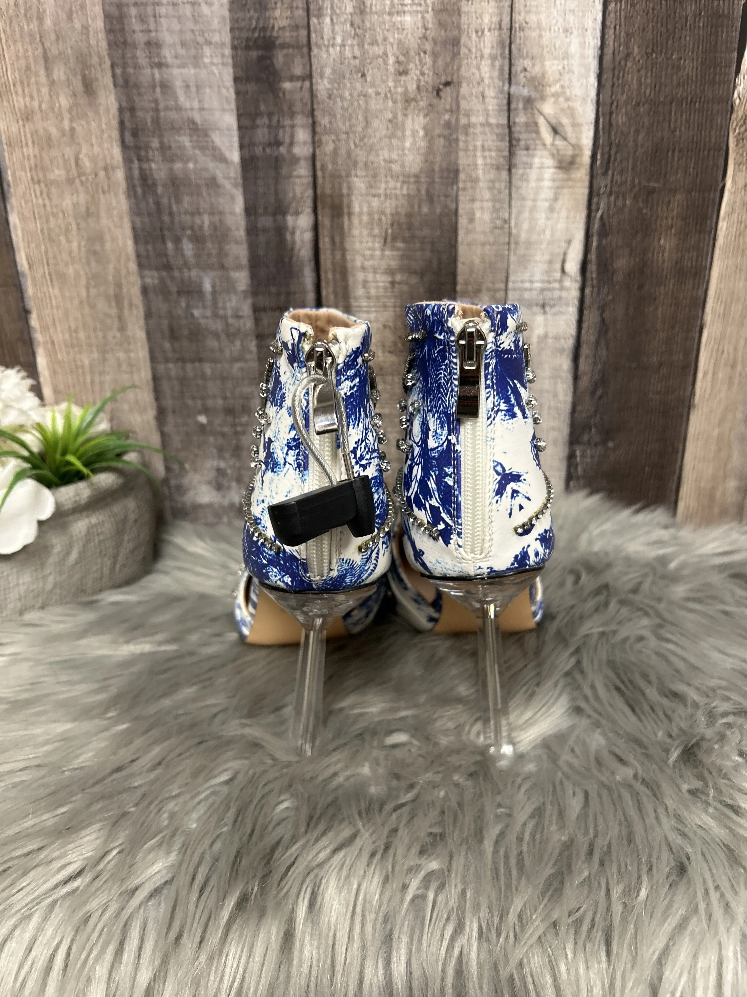 Boots Ankle Heels By Cmc  Size: 10