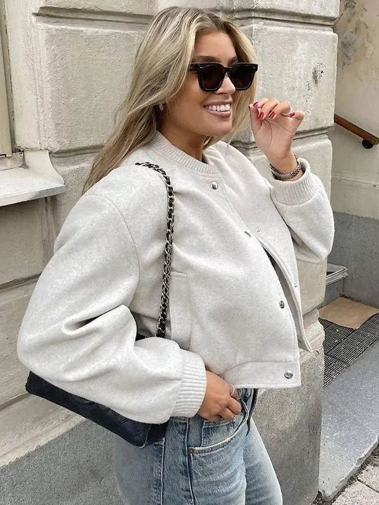 Casual Chic Women's Cropped Bomber Jacket