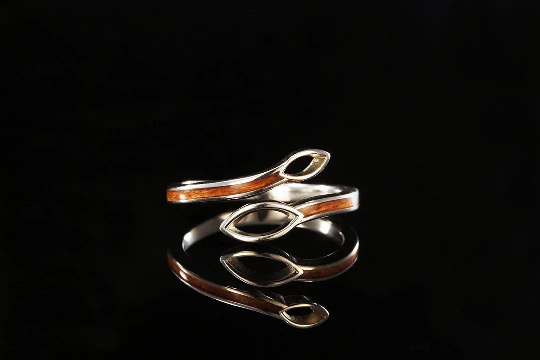 CHERRY WOOD LEAF 14K WHITE GOLD WOMANS RING