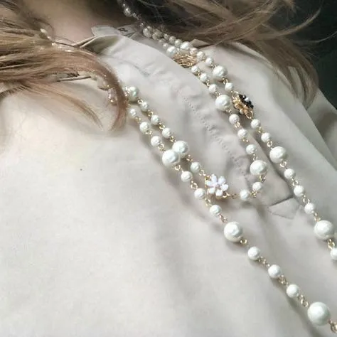 Claire Camellia Opera