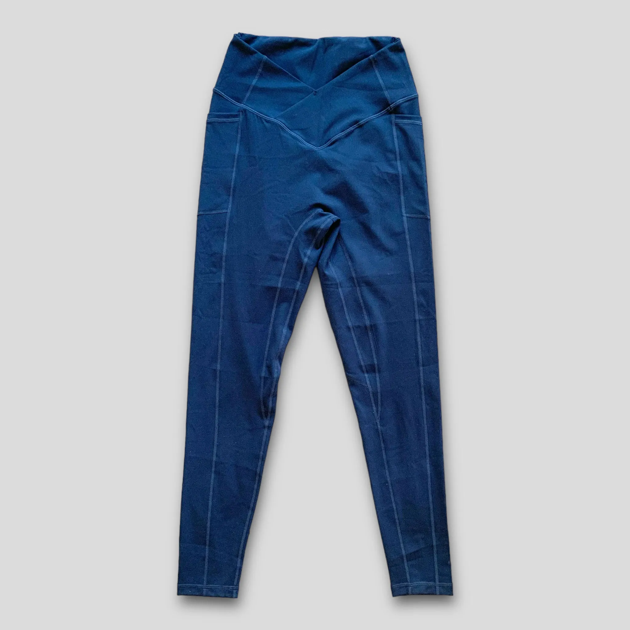 Crossover Scrunch Booty Leggings - Midnight Navy