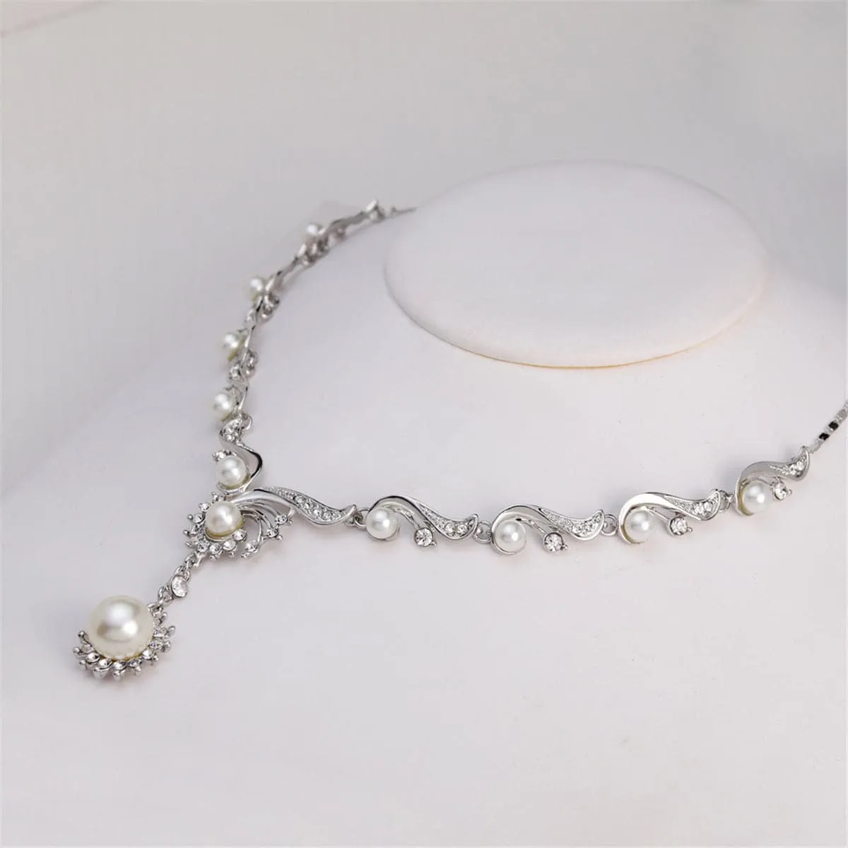 Cubic Zironia & Pearl Silver-Plated Botany Earrings & Necklace Set