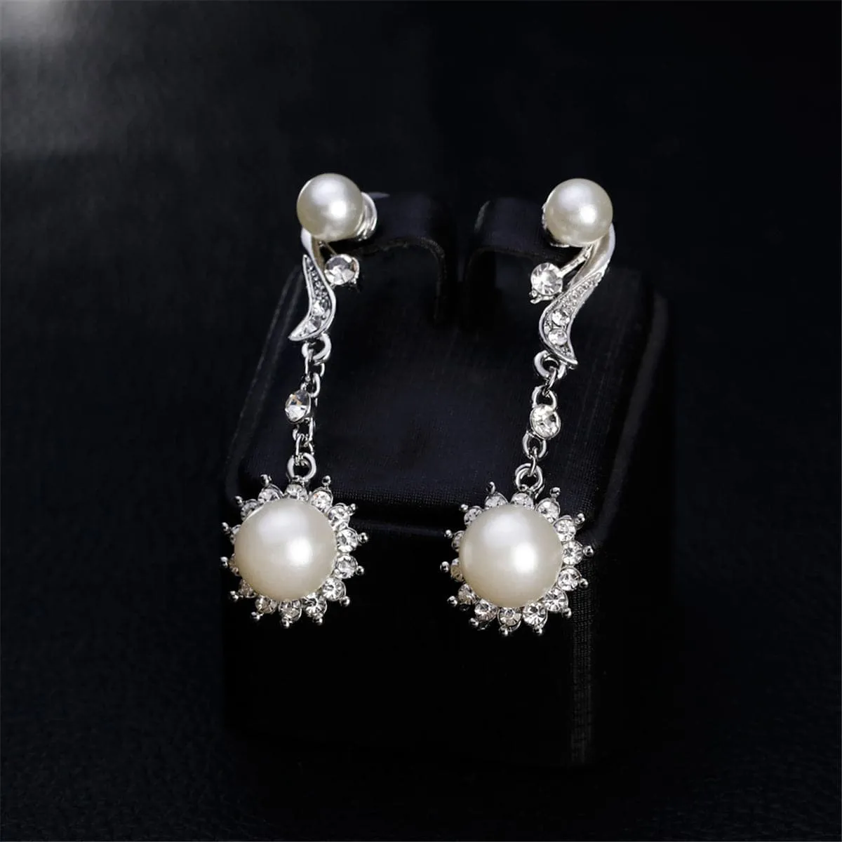 Cubic Zironia & Pearl Silver-Plated Botany Earrings & Necklace Set