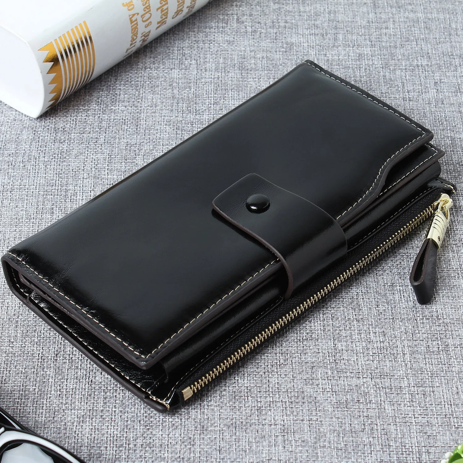 Demon&Hunter Women's RFID Blocking Large Capacity Luxury Wax Genuine Leather Purse Wallet DZA2083 UPC:645080842920