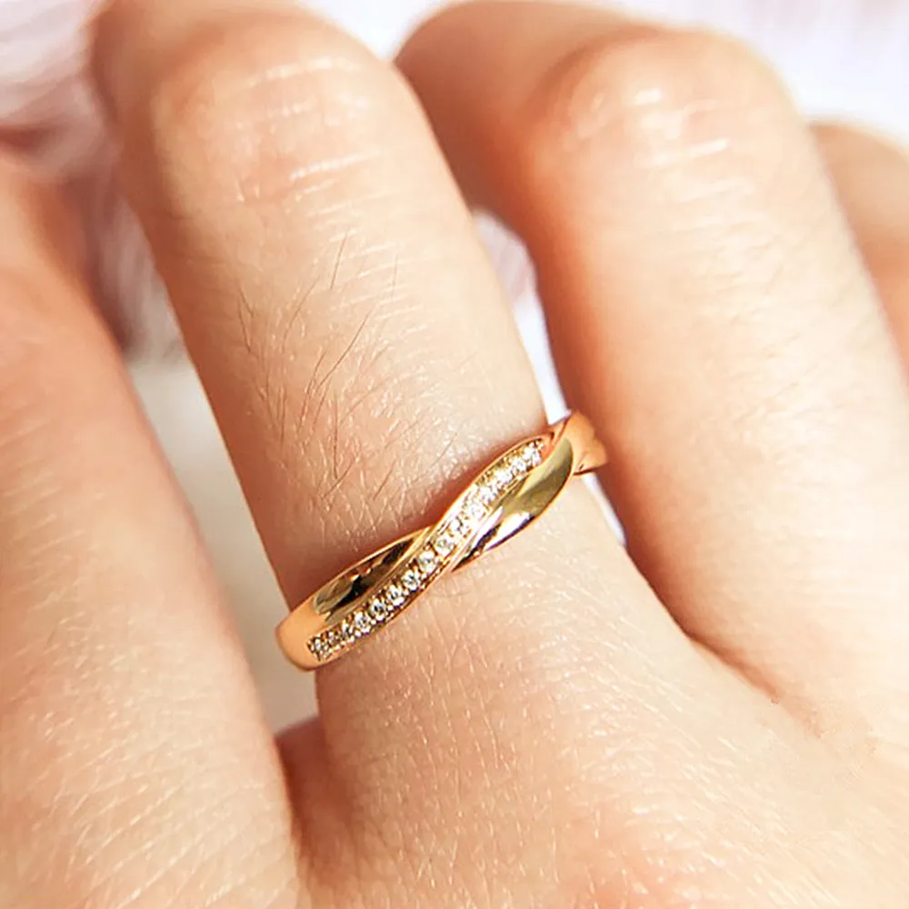 Diamond Twist Band Matching Couple Wedding Ring