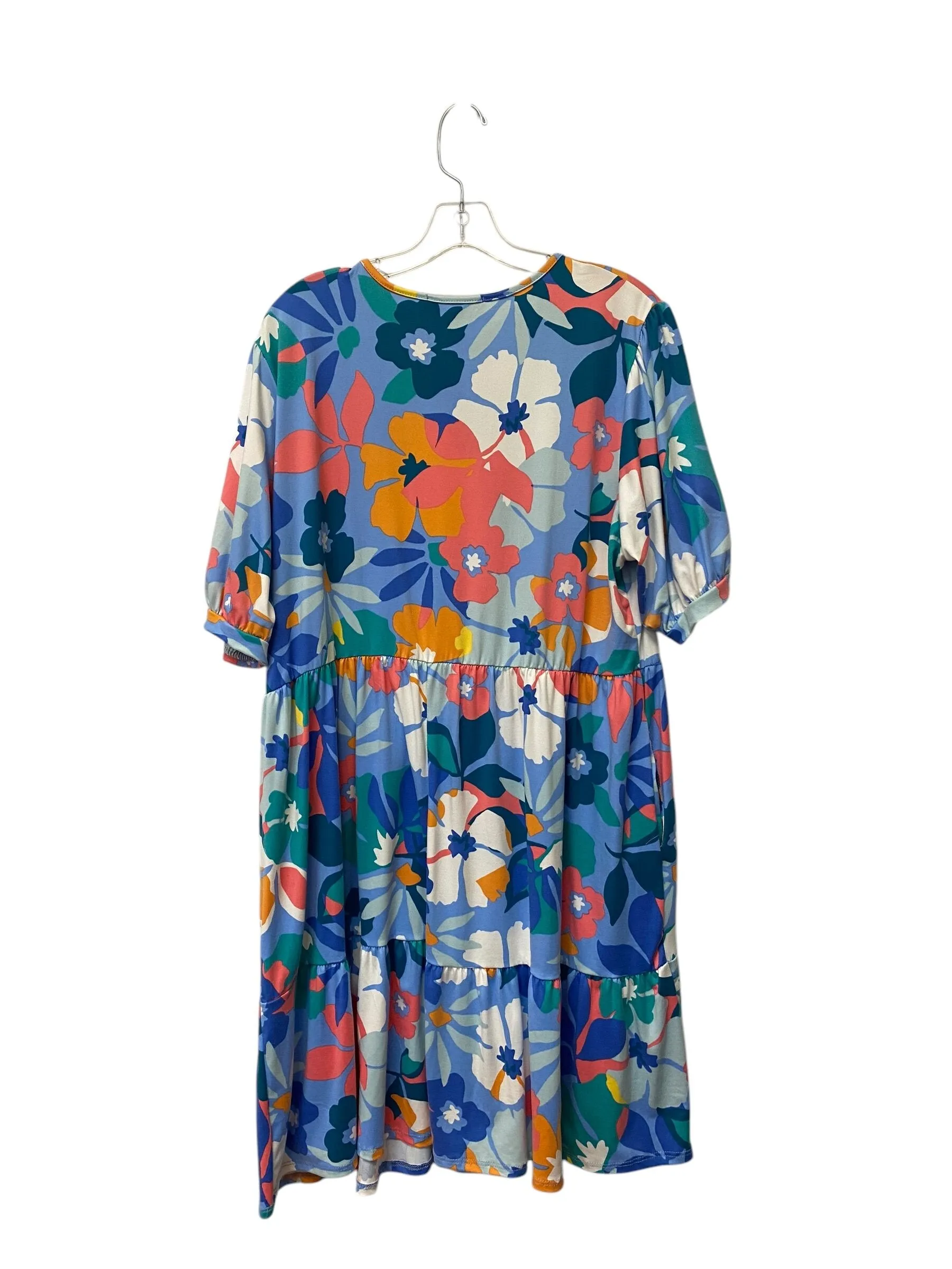 Dress Casual Midi By Haptics  Size: 1x