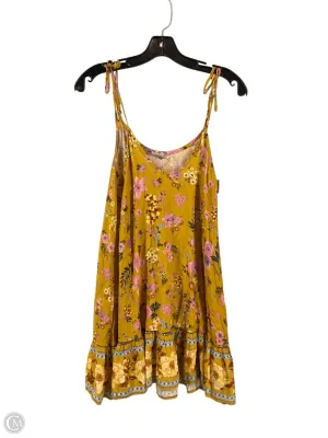 Dress Casual Short By Clothes Mentor In Yellow, Size: S