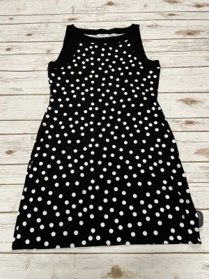 Dress Casual Short By White House Black Market  Size: M