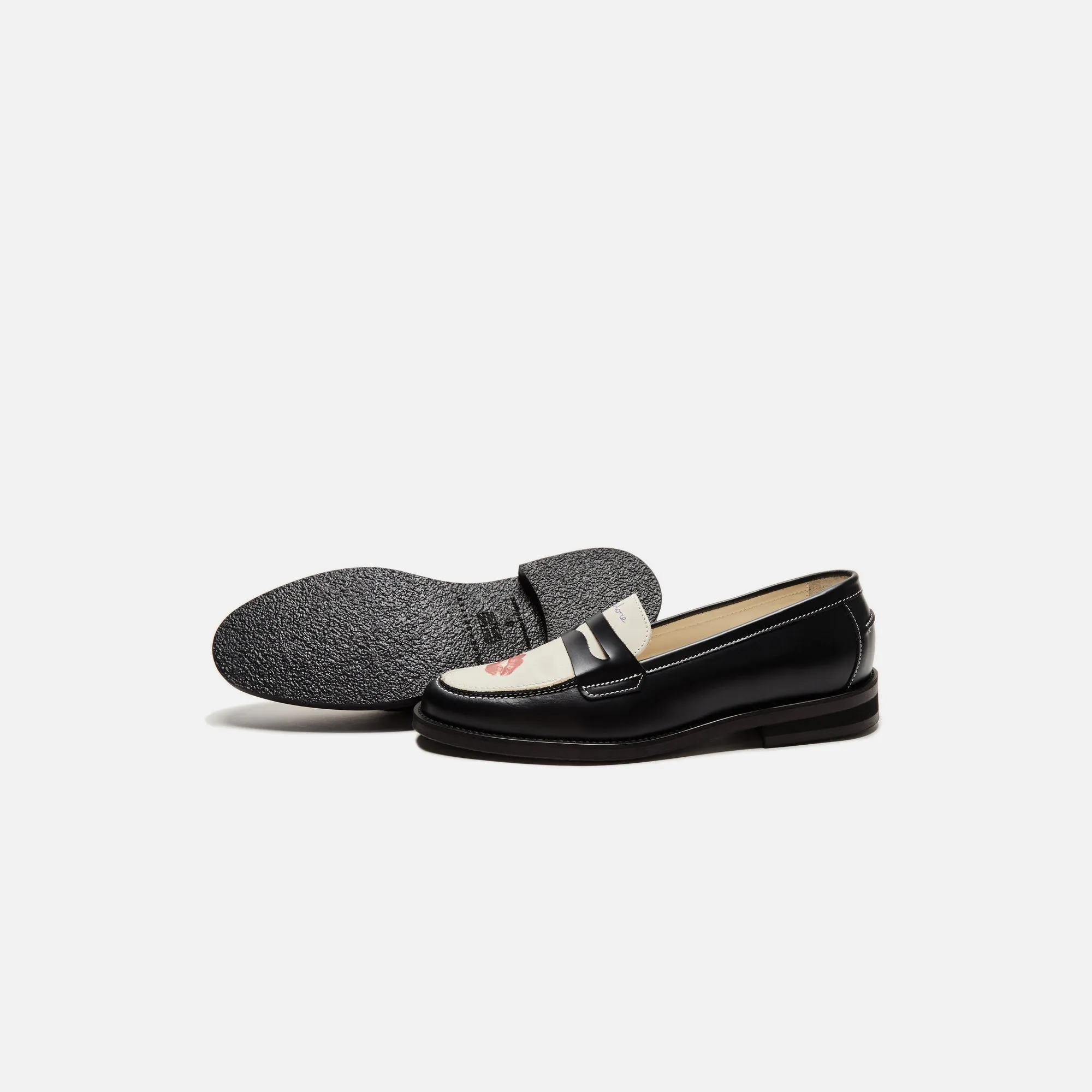 DUKE   DEXTER WMNS Kiss Penny Loafer - Black / White