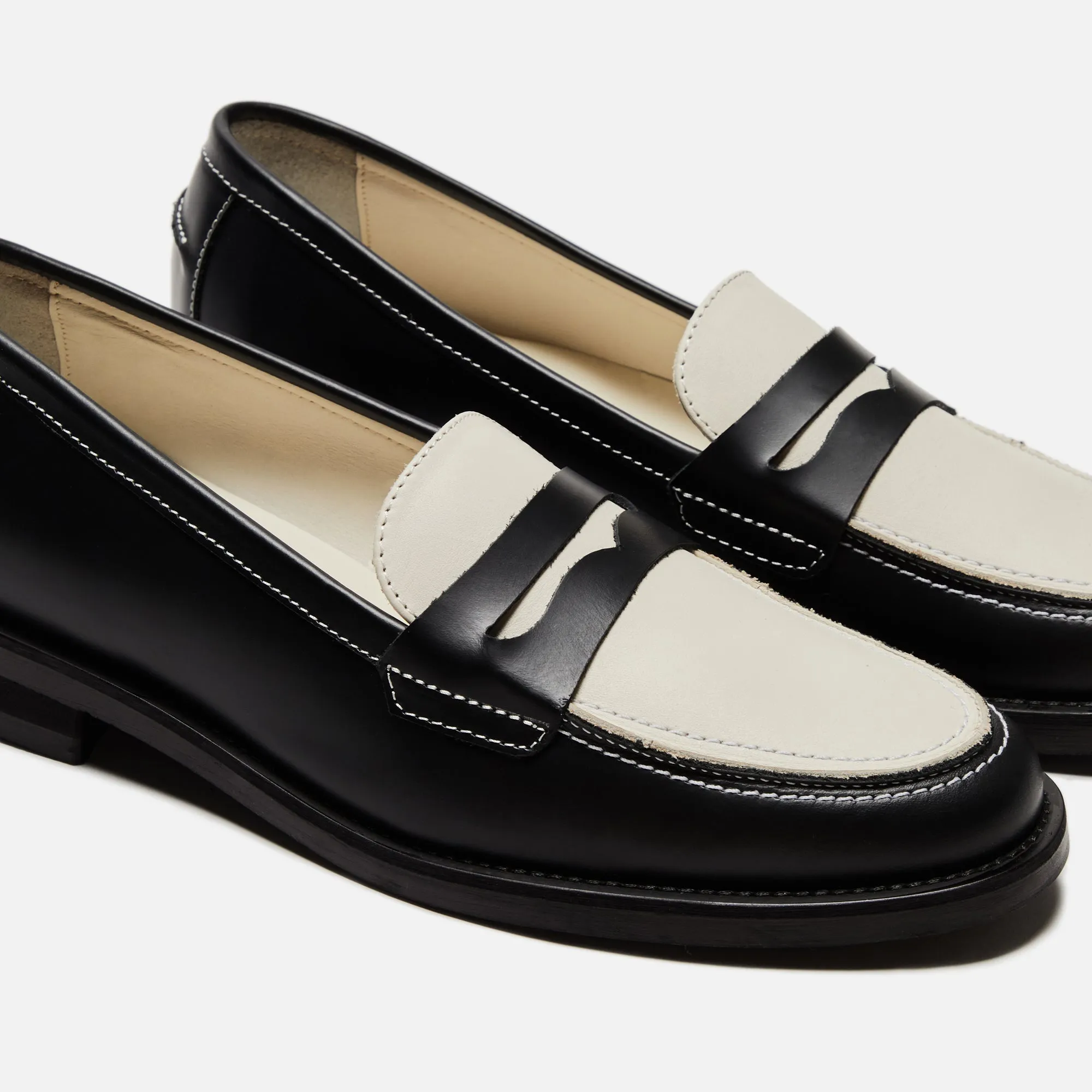 DUKE   DEXTER WMNS Wilde Penny Loafer - Black / White