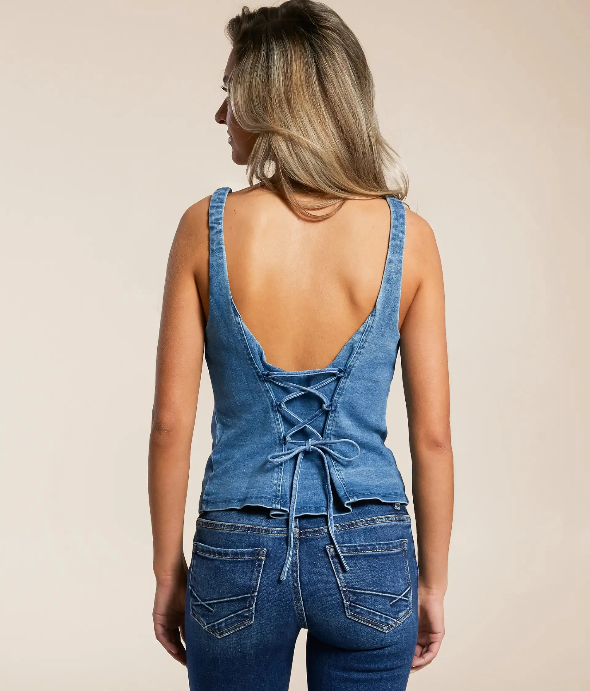 FREE PEOPLE- WOMEN'S A MOMENT IN TIME VEST