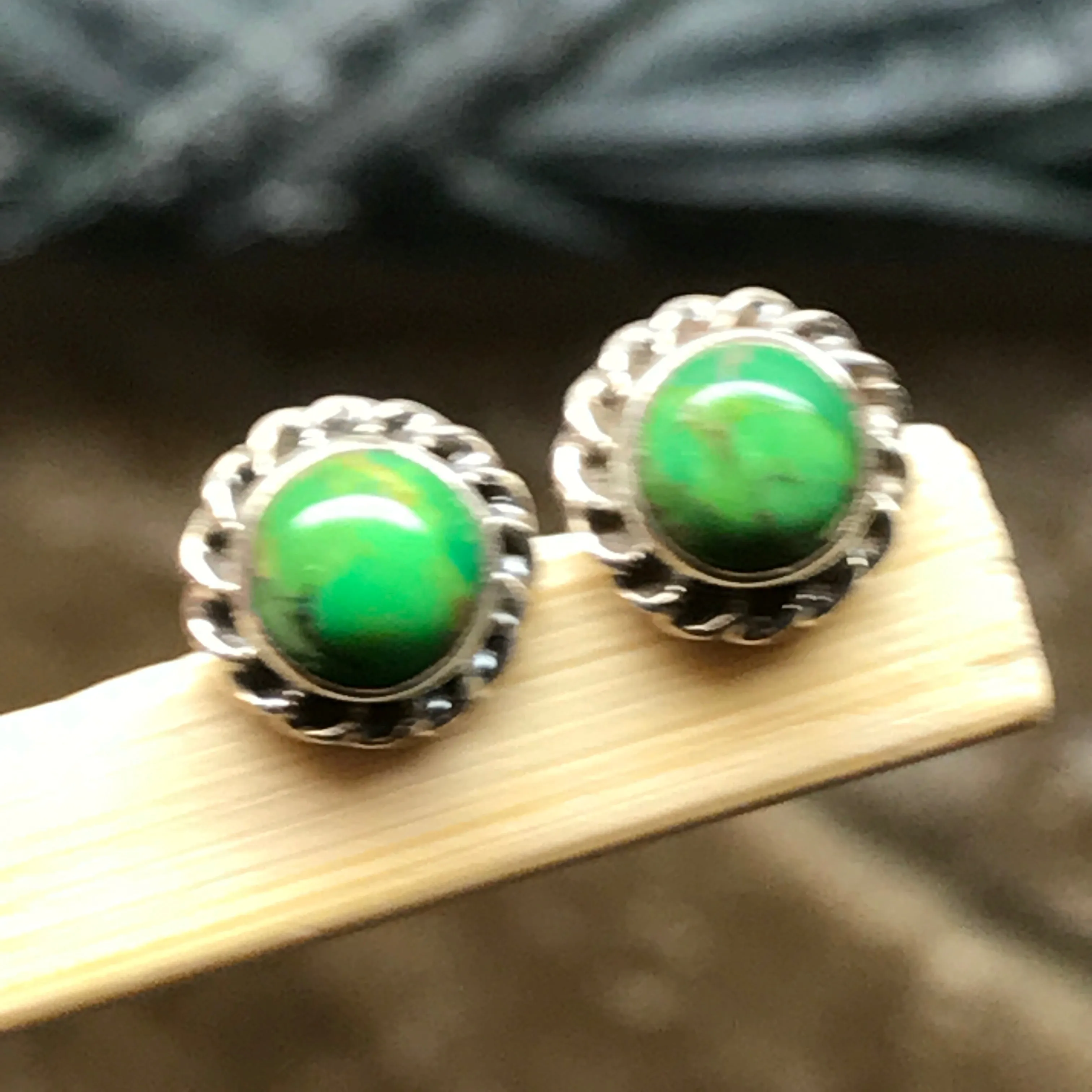Gorgeous Green Copper Turquoise 925 Solid Sterling Silver Earrings 6mm