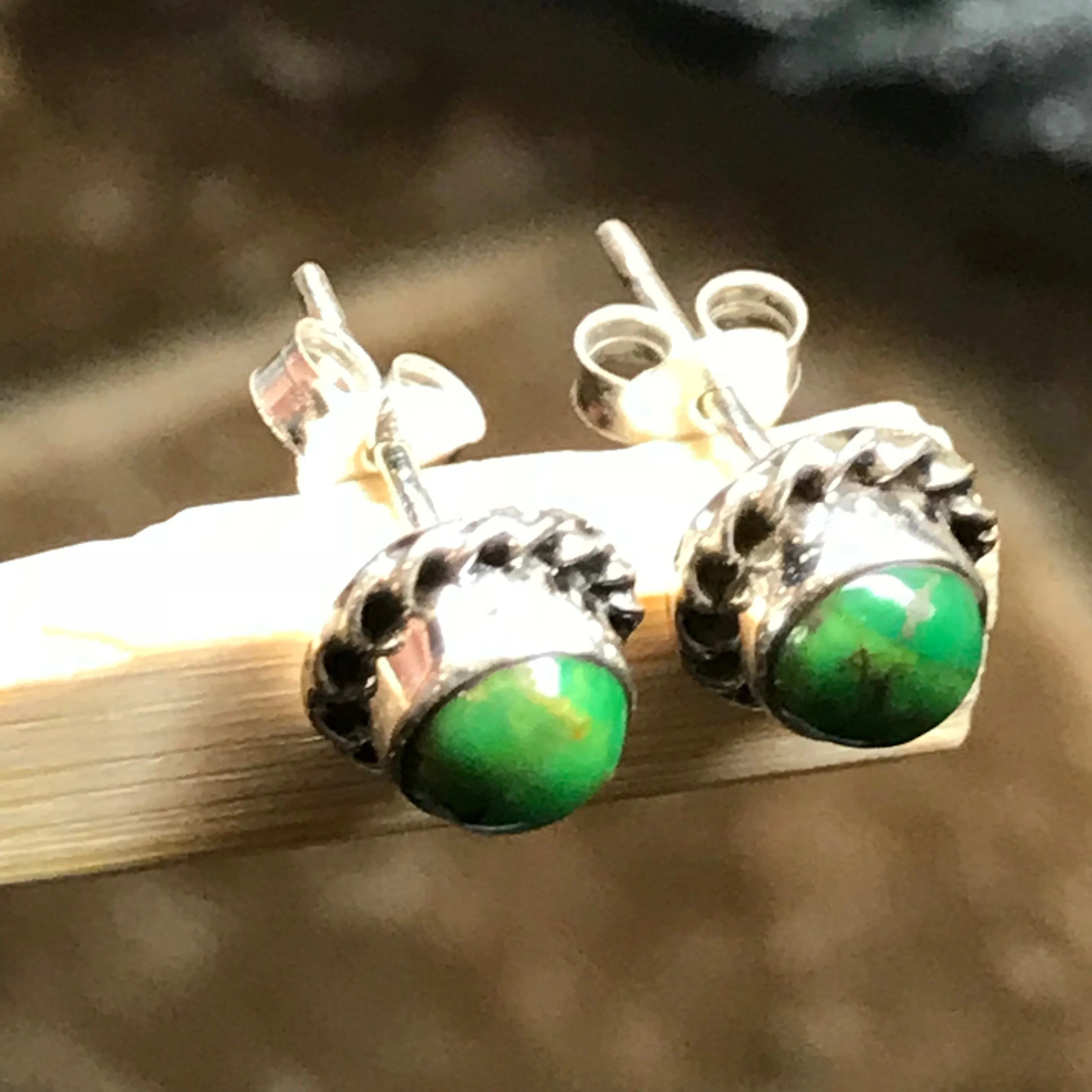 Gorgeous Green Copper Turquoise 925 Solid Sterling Silver Earrings 6mm