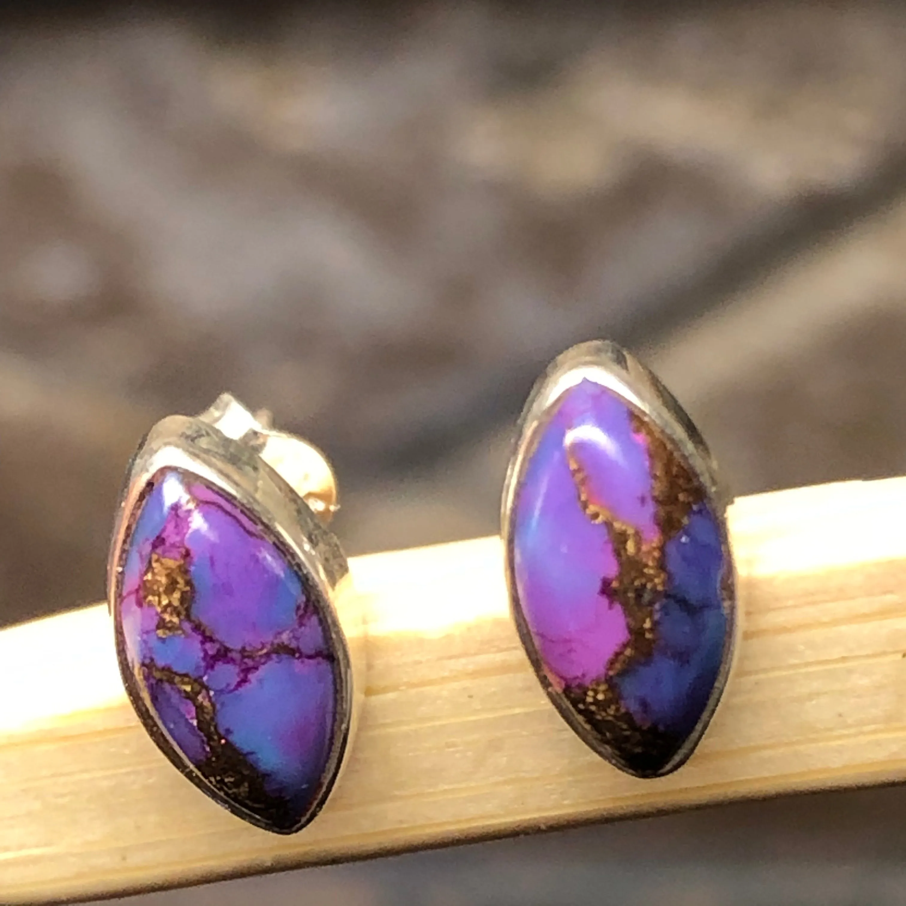 Gorgeous Purple Mohave Turquoise 925 Solid Sterling Silver Earrings 10mm