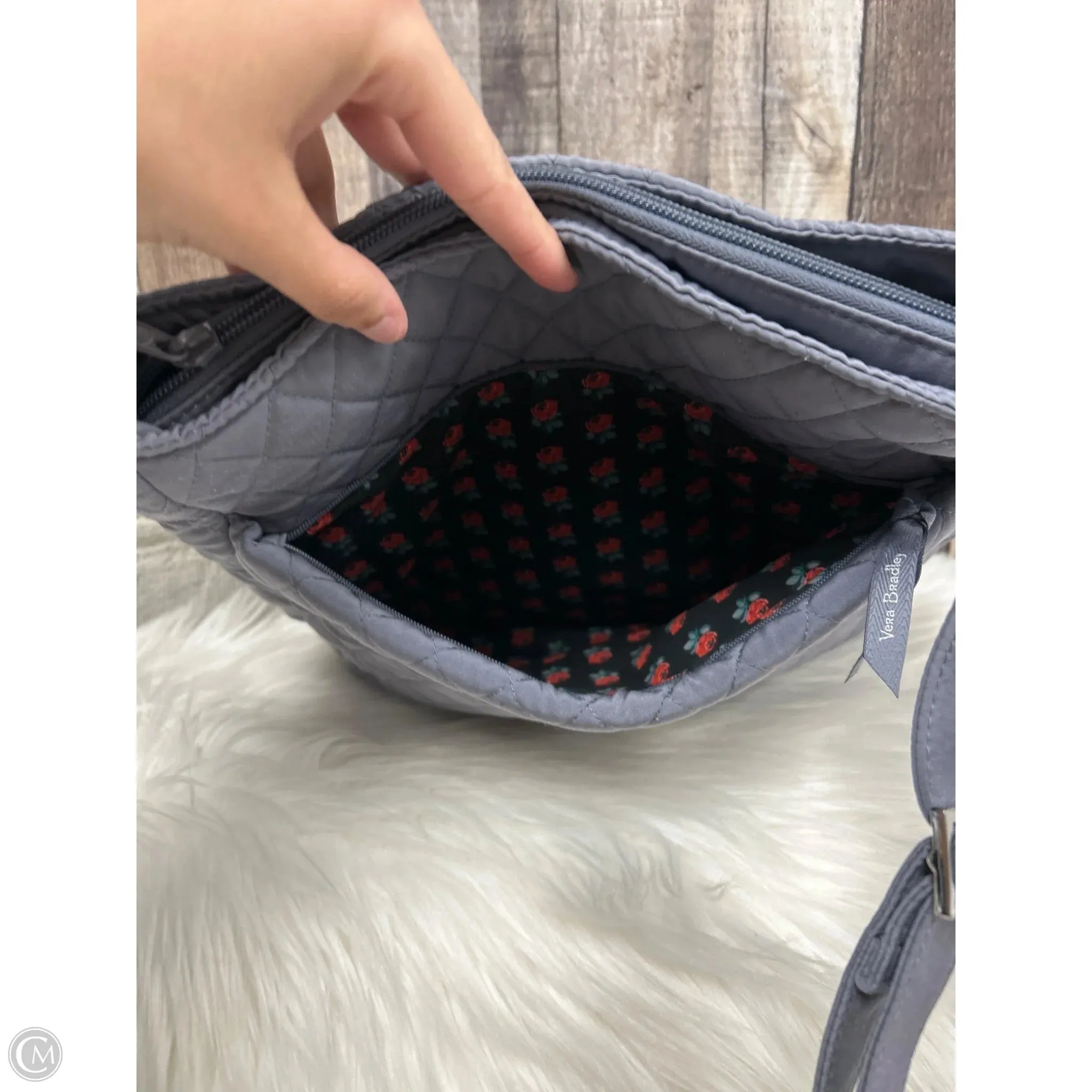 Handbag By Vera Bradley, Size: Medium