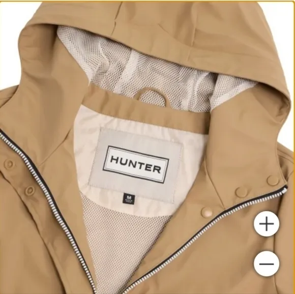 Hunter Women's Tan Hooded rain jacket water resistant