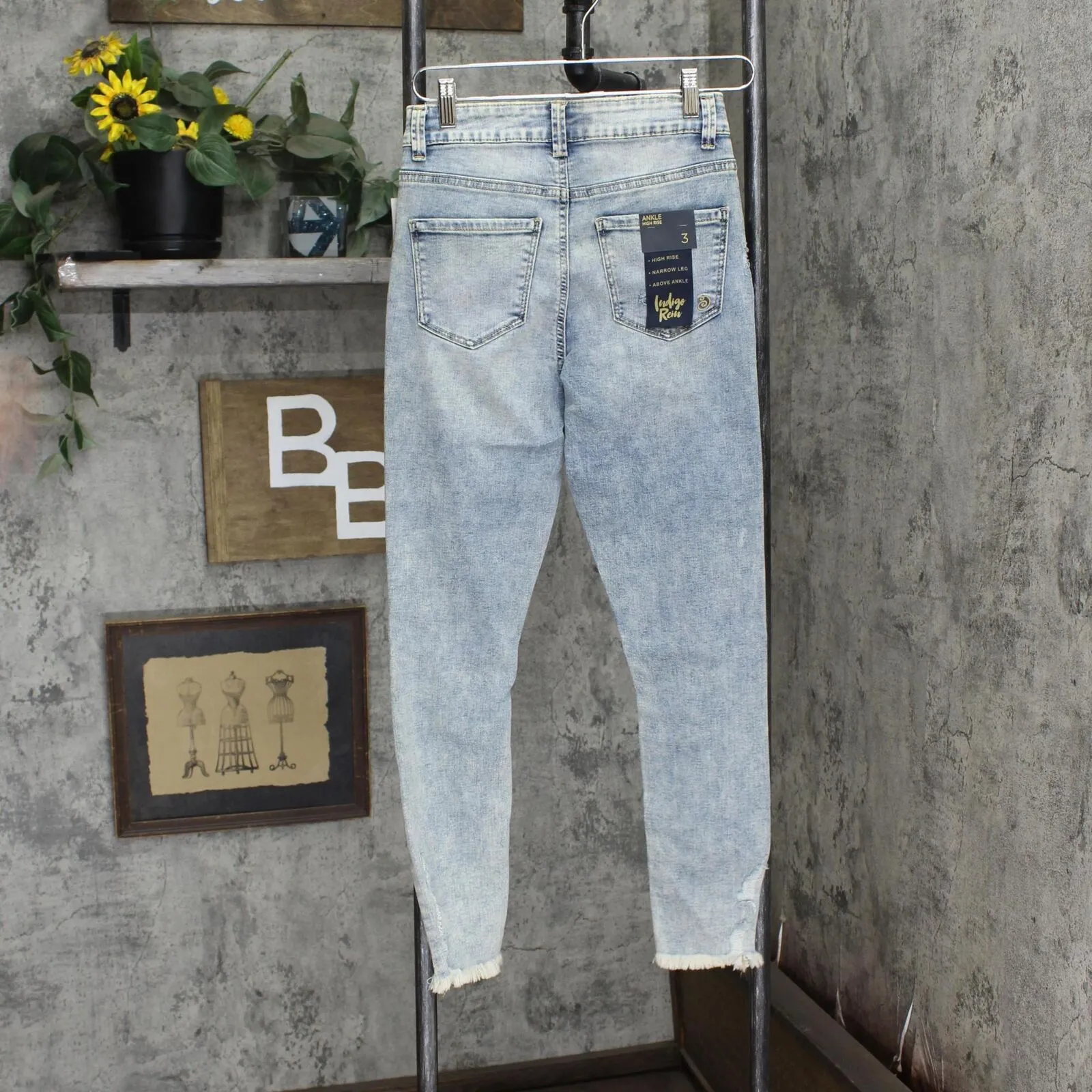 Indigo Rein Juniors' High-Rise Destructed Skinny Jeans Dewdrop Blue 3