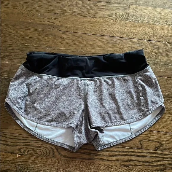 Lululemon speed up Women's Black and Gray Shorts size 6