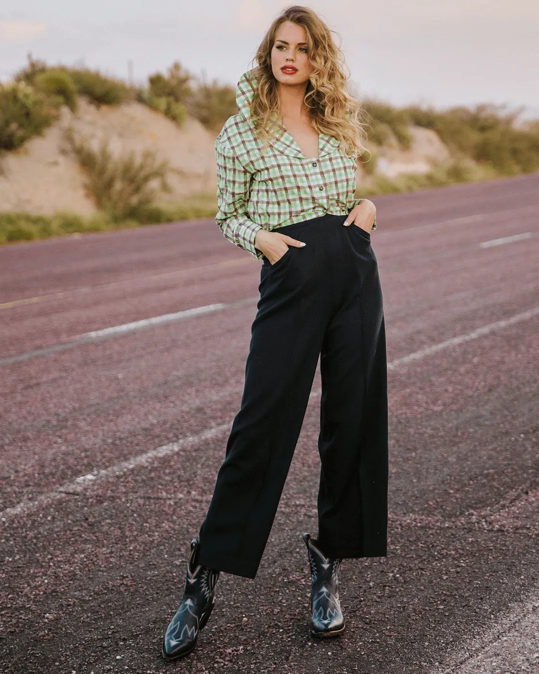Maggie Navy