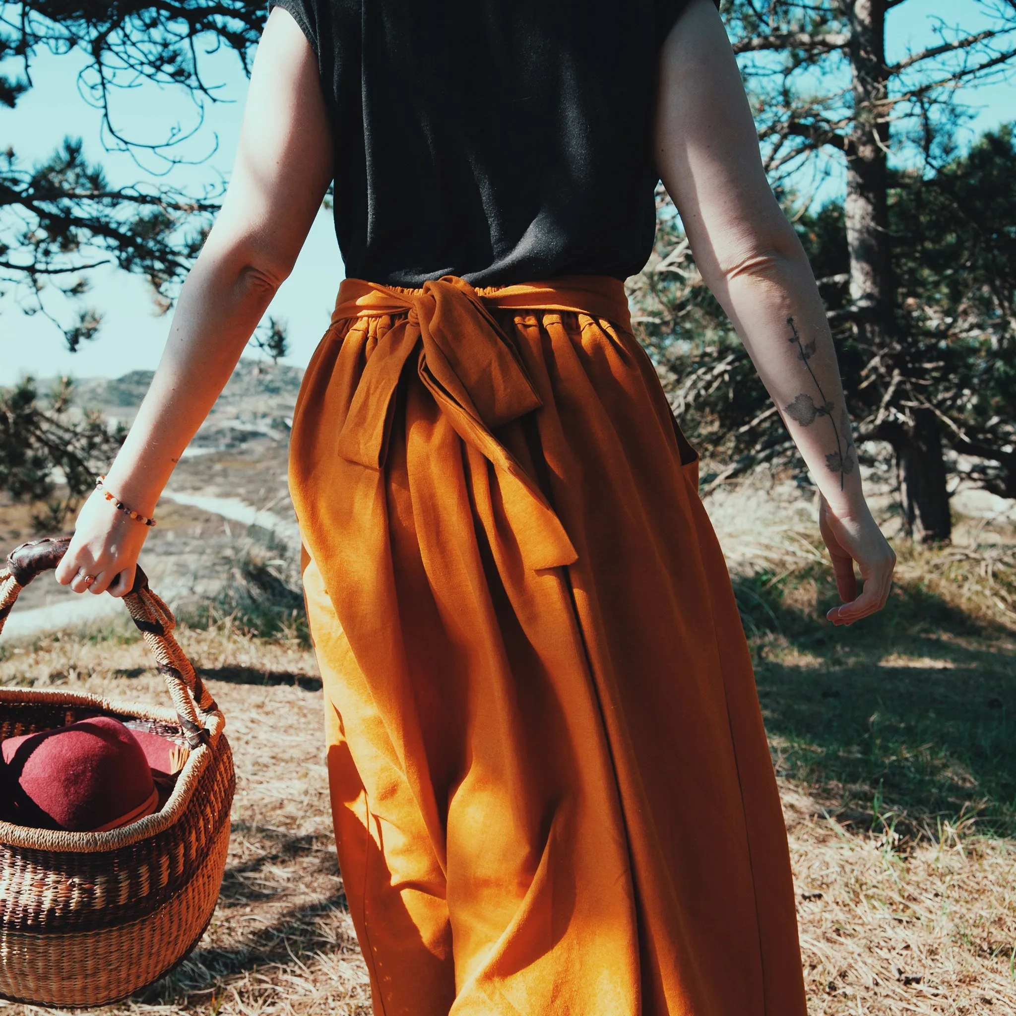 Meadow Skirt Sewing Pattern - Women's/Curved Fit