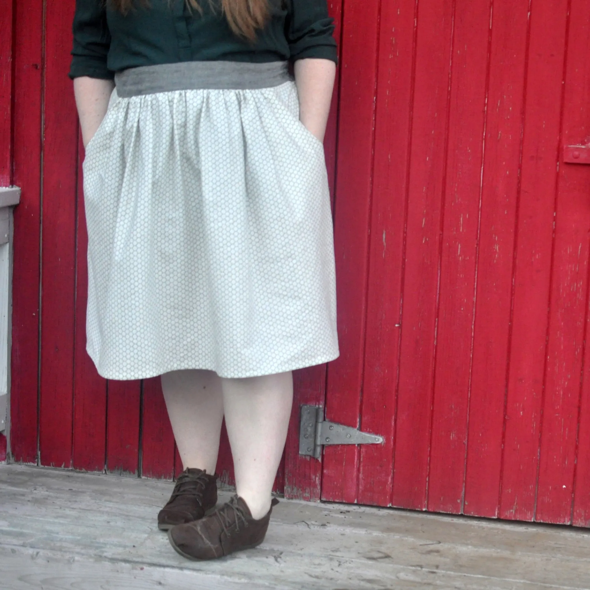 Meadow Skirt Sewing Pattern - Women's/Curved Fit