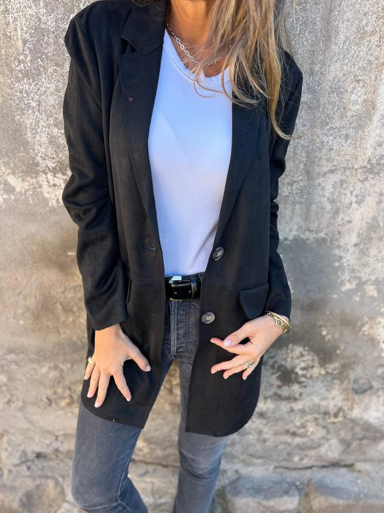 Moema® | Timeless Suede Jacket With Button Placket
