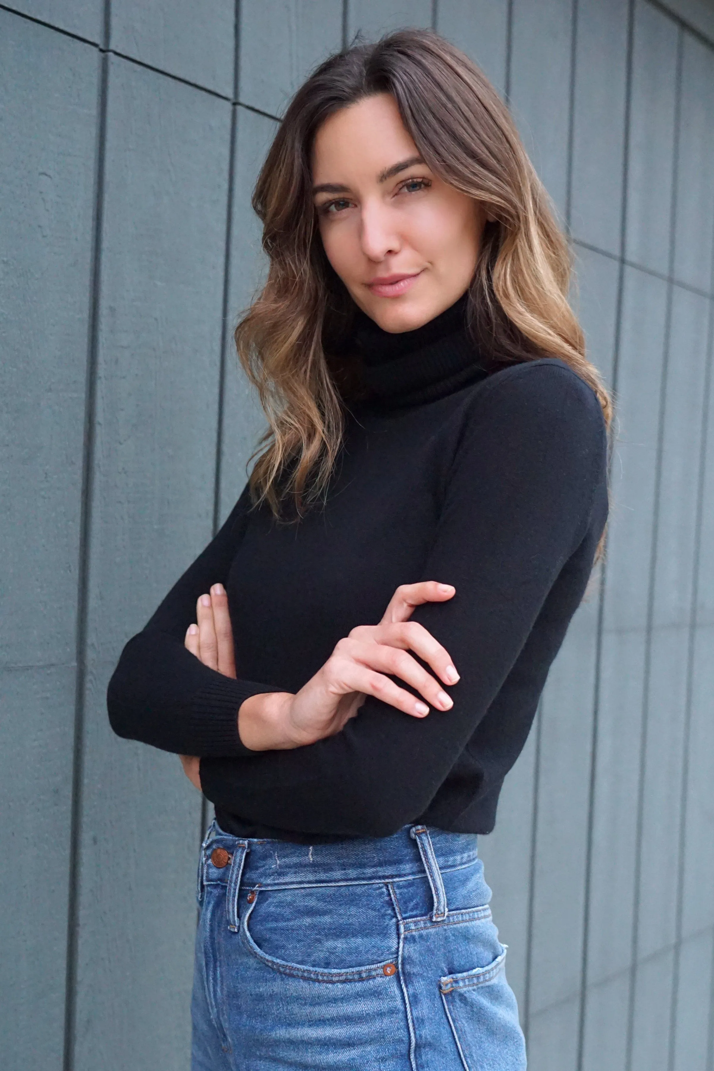 Monroe Cashmere Turtleneck - Black