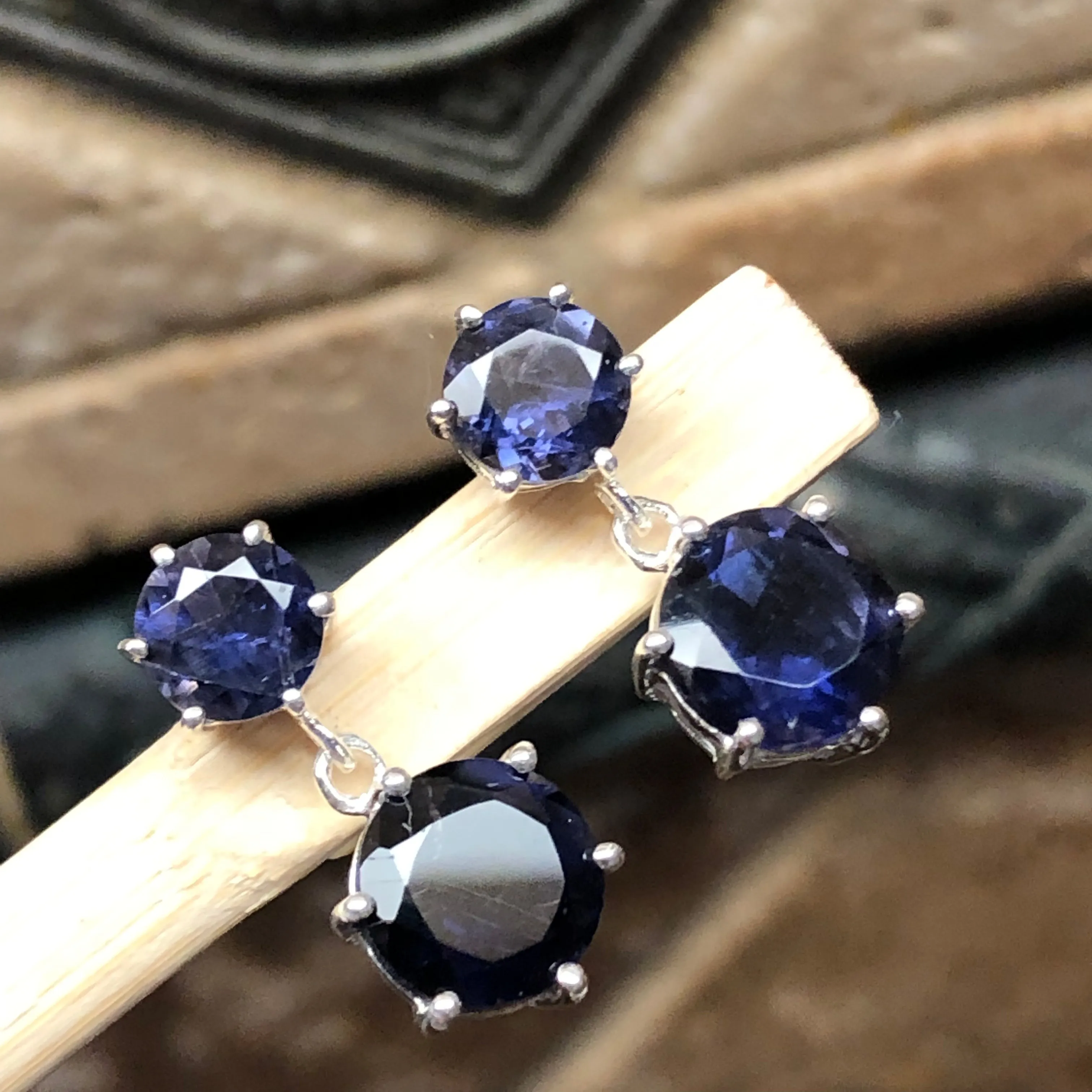 Natural 2.5ct Iolite 925 Solid Sterling Silver Earrings 18mm