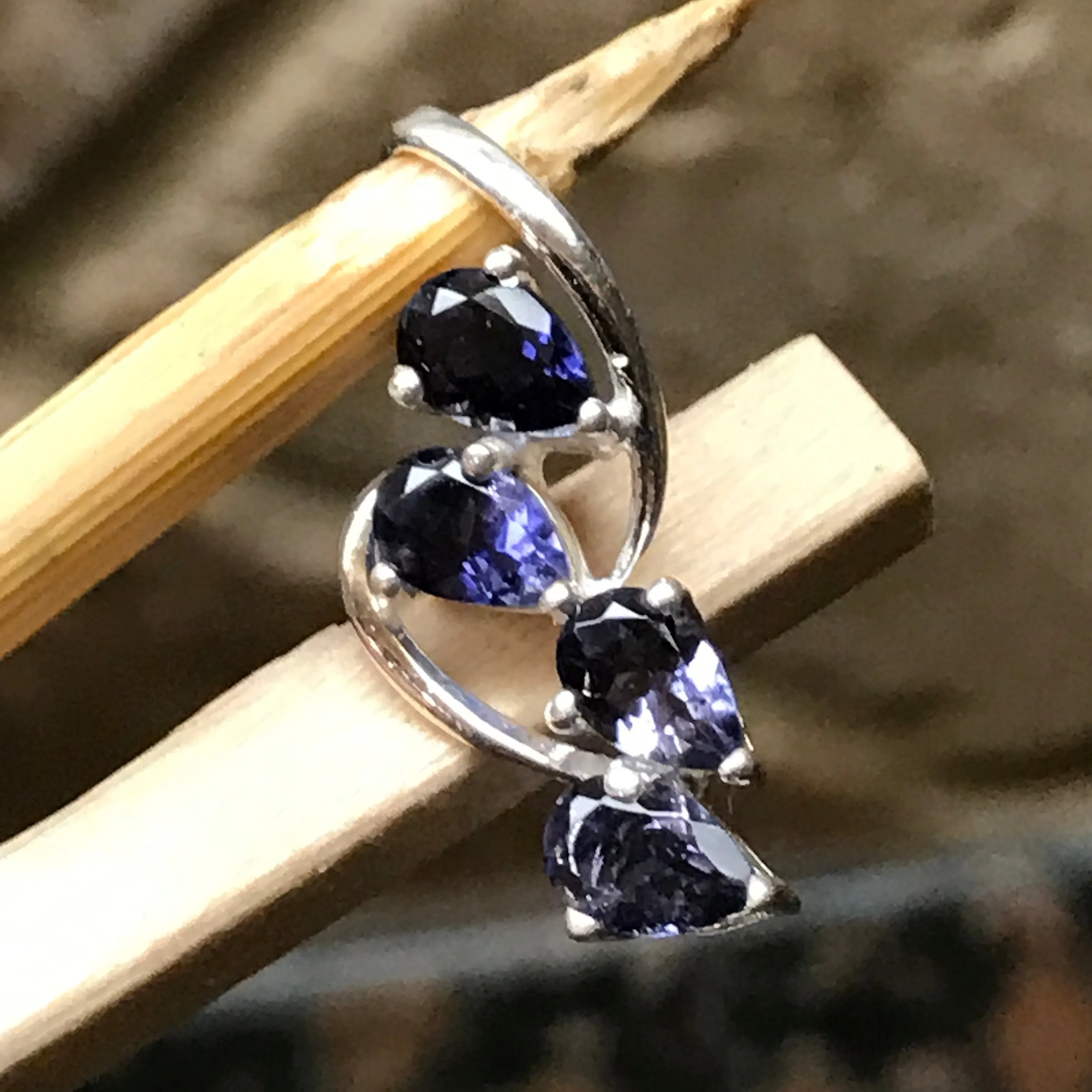 Natural 4ct Iolite 925 Solid Sterling Silver Pendant 28mm