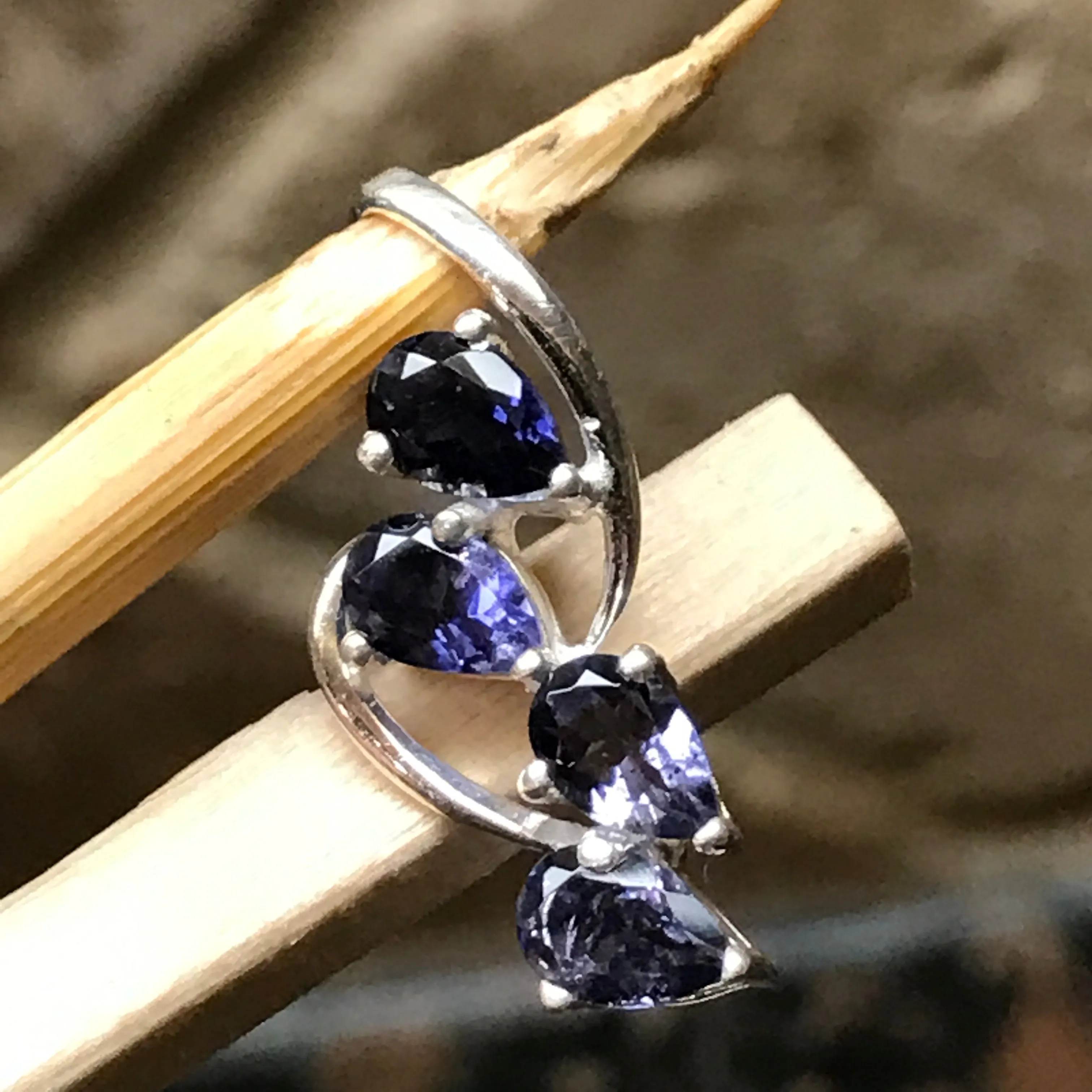 Natural 4ct Iolite 925 Solid Sterling Silver Pendant 28mm