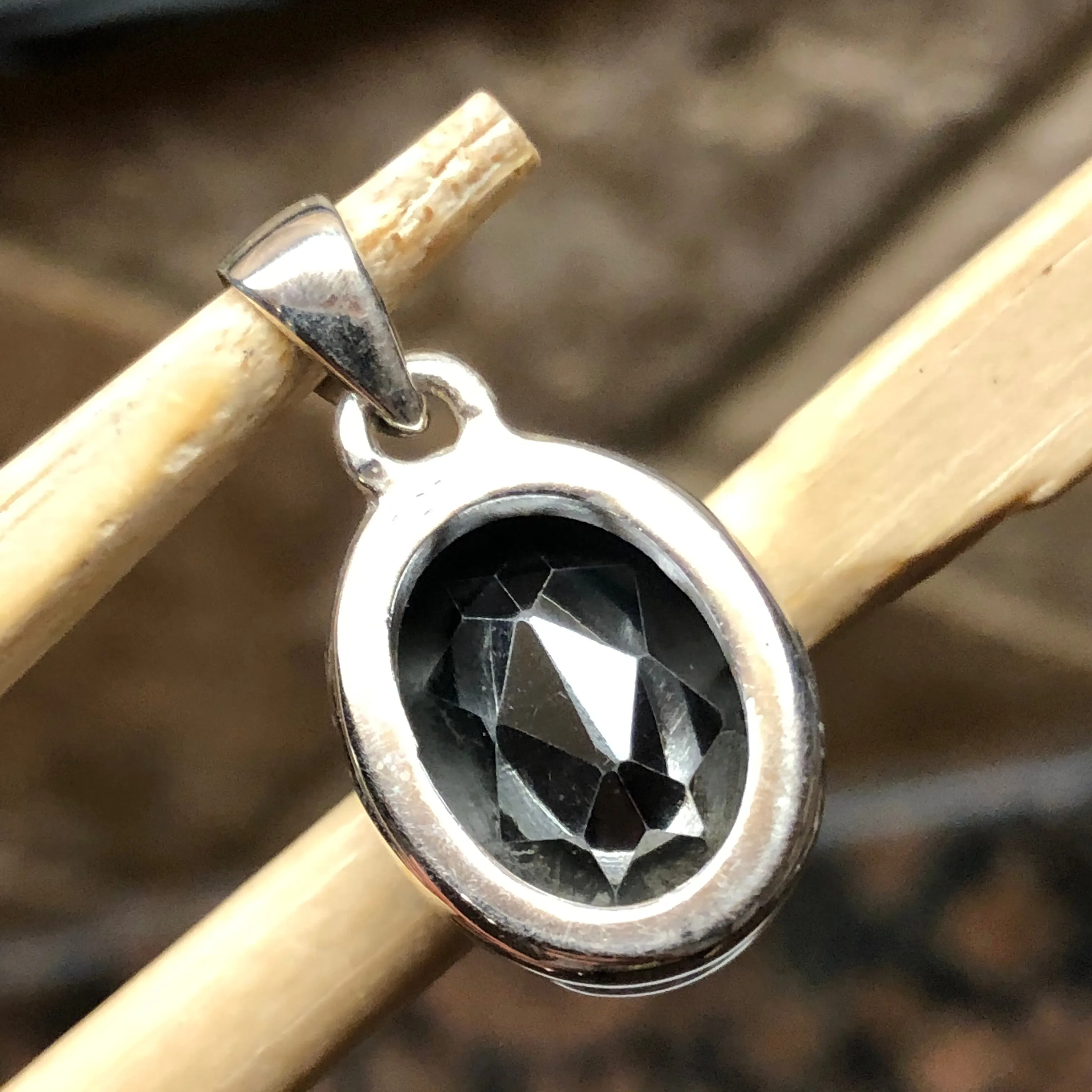 Natural Hematite 925 Solid Sterling Silver Pendant 25mm