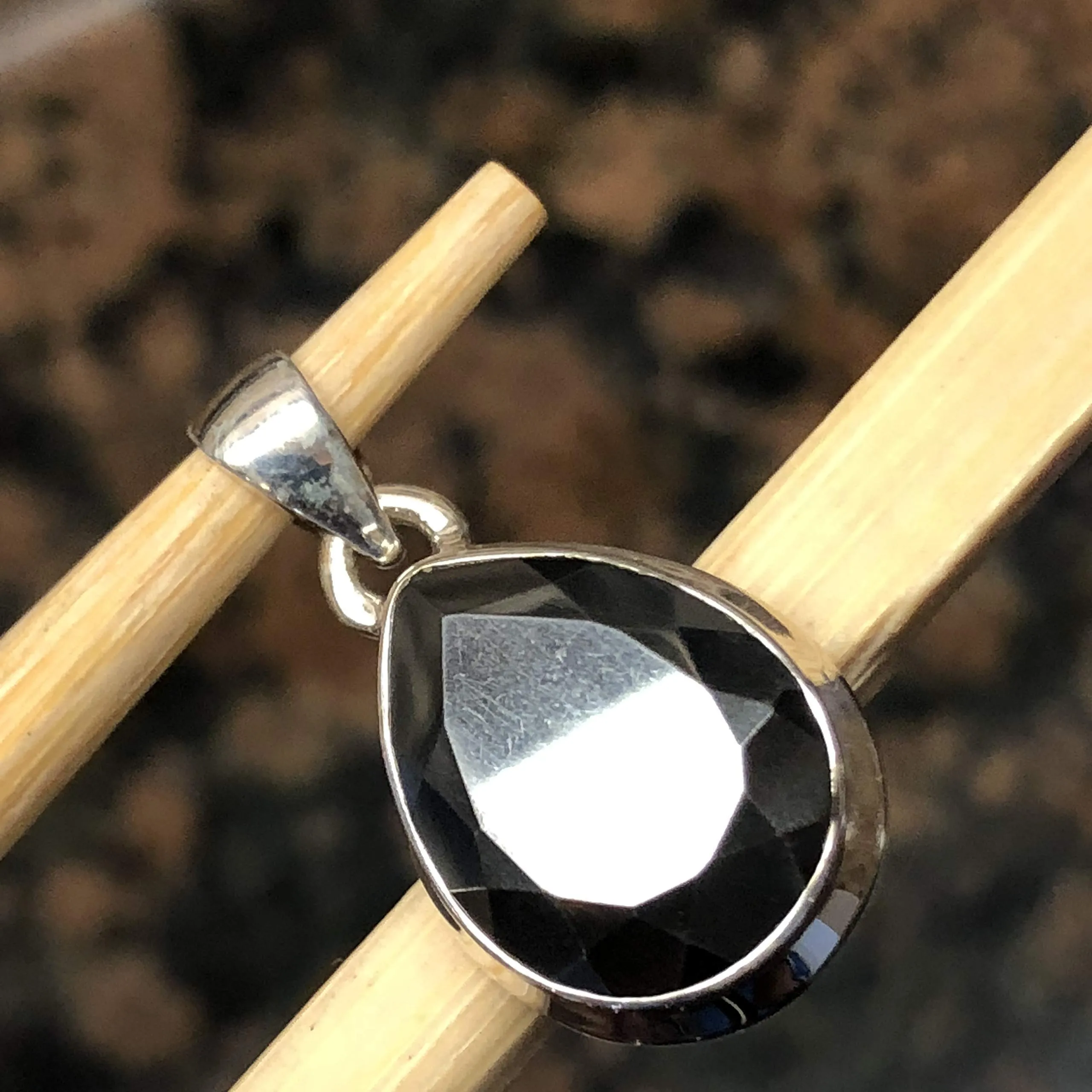 Natural Hematite 925 Solid Sterling Silver Pendant 25mm