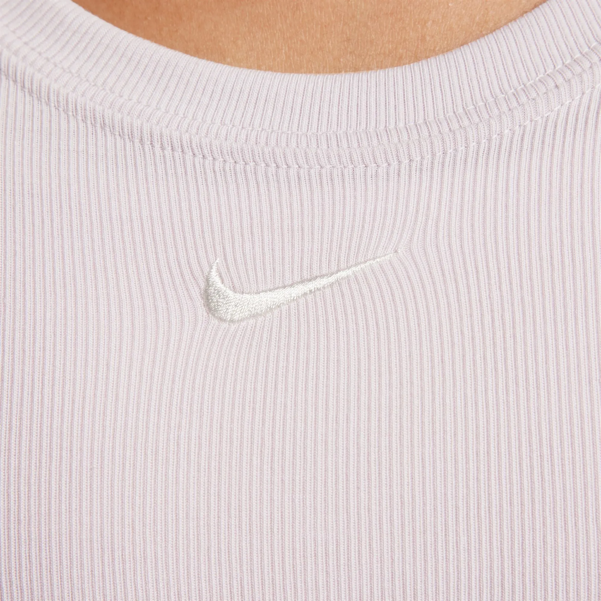 Nike Sportswear Chill Knit Women's Tight Scoop-Back Short-Sleeve Mini-Rib Top