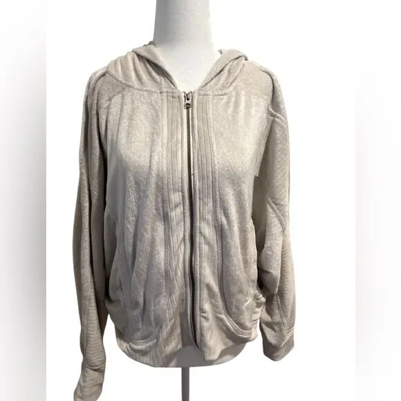 NWT hello nite zip up womens sweater size large with hoodie and pockets