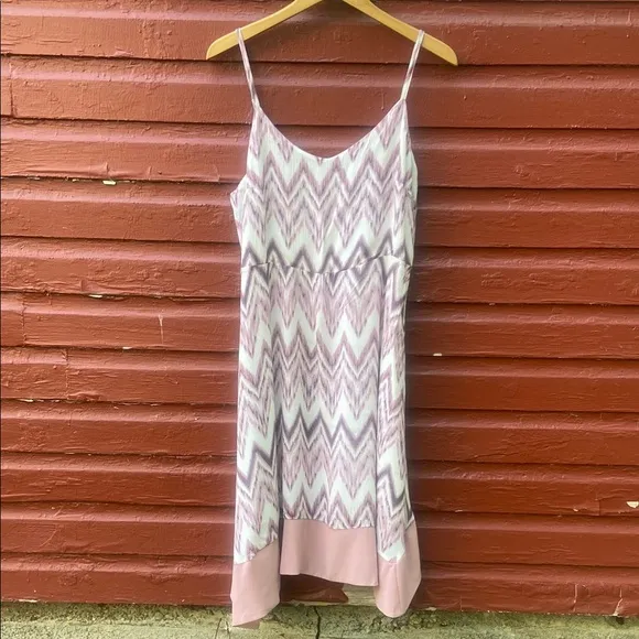 NWT Mystree Pink and Cream Geometric Mini Sundress Women's Size L