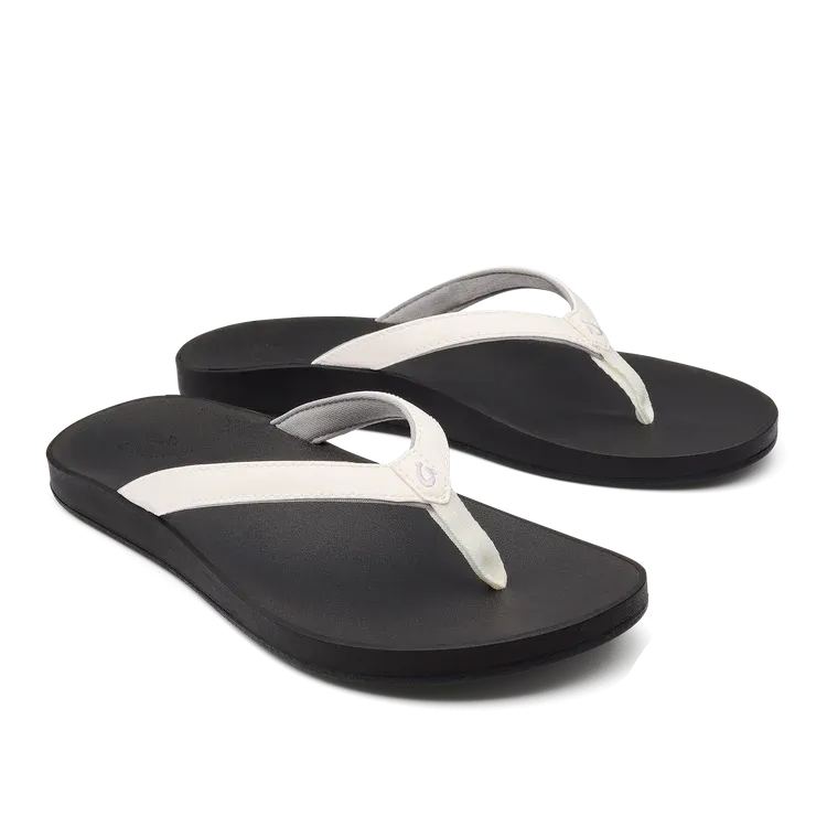 OluKai Womens Puawe Sandals - White / Black