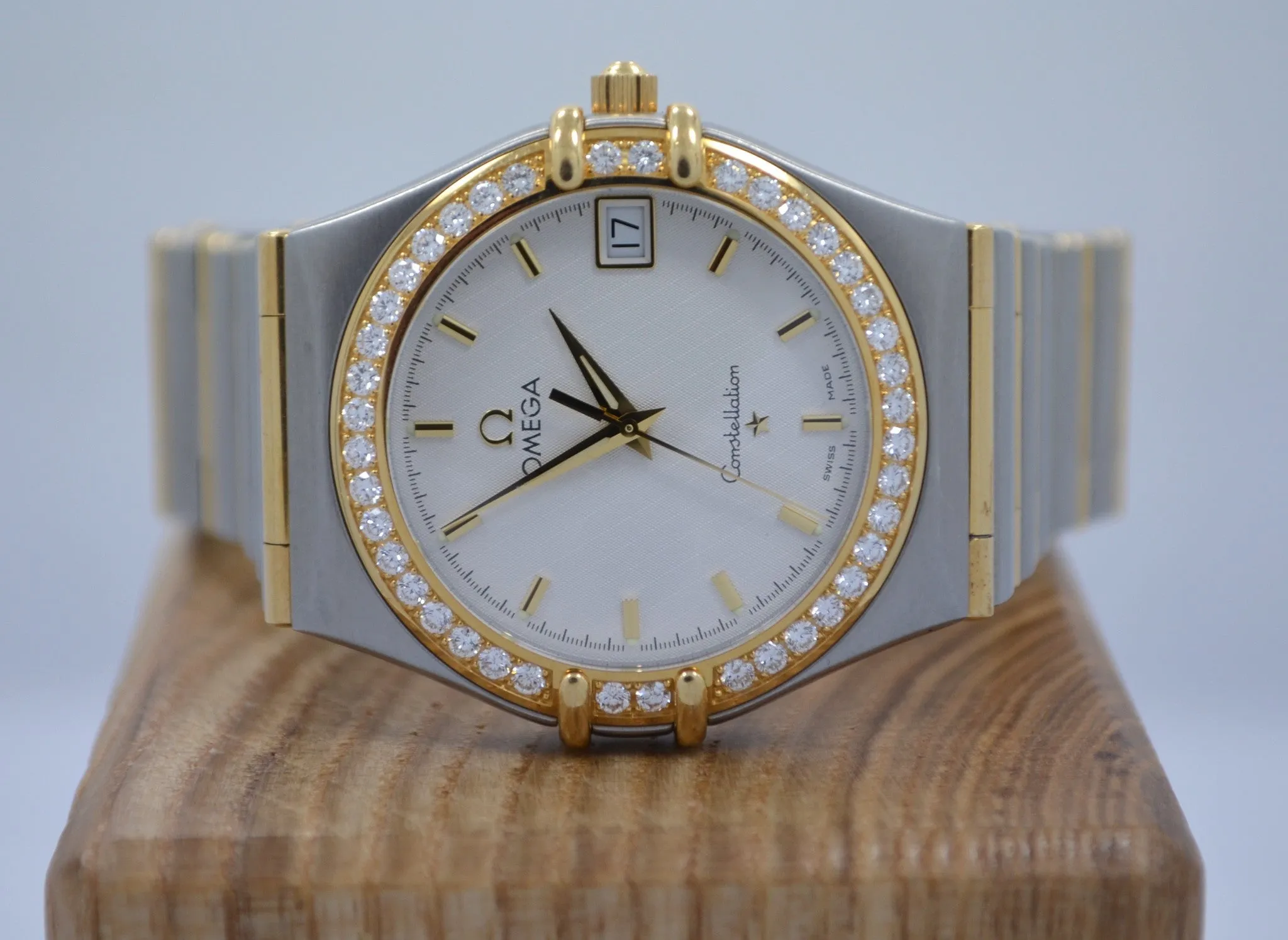 Omega Constellation Two Tone Diamond Bezel Steel 18K Gold Quartz Ladies Watch